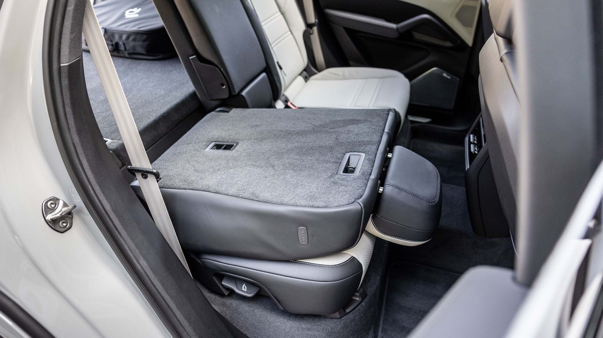 020 2024 Porsche Cayenne E hybrid