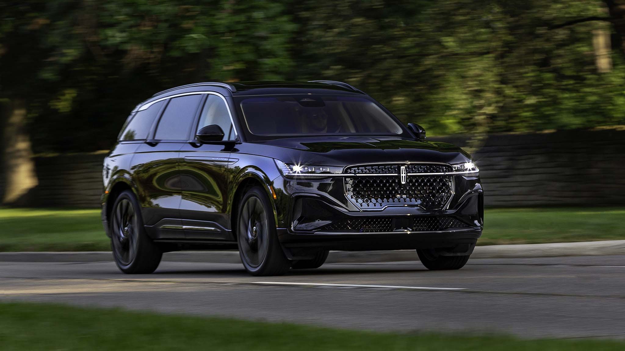 002 2024 Lincoln Nautilus AWD Black Label