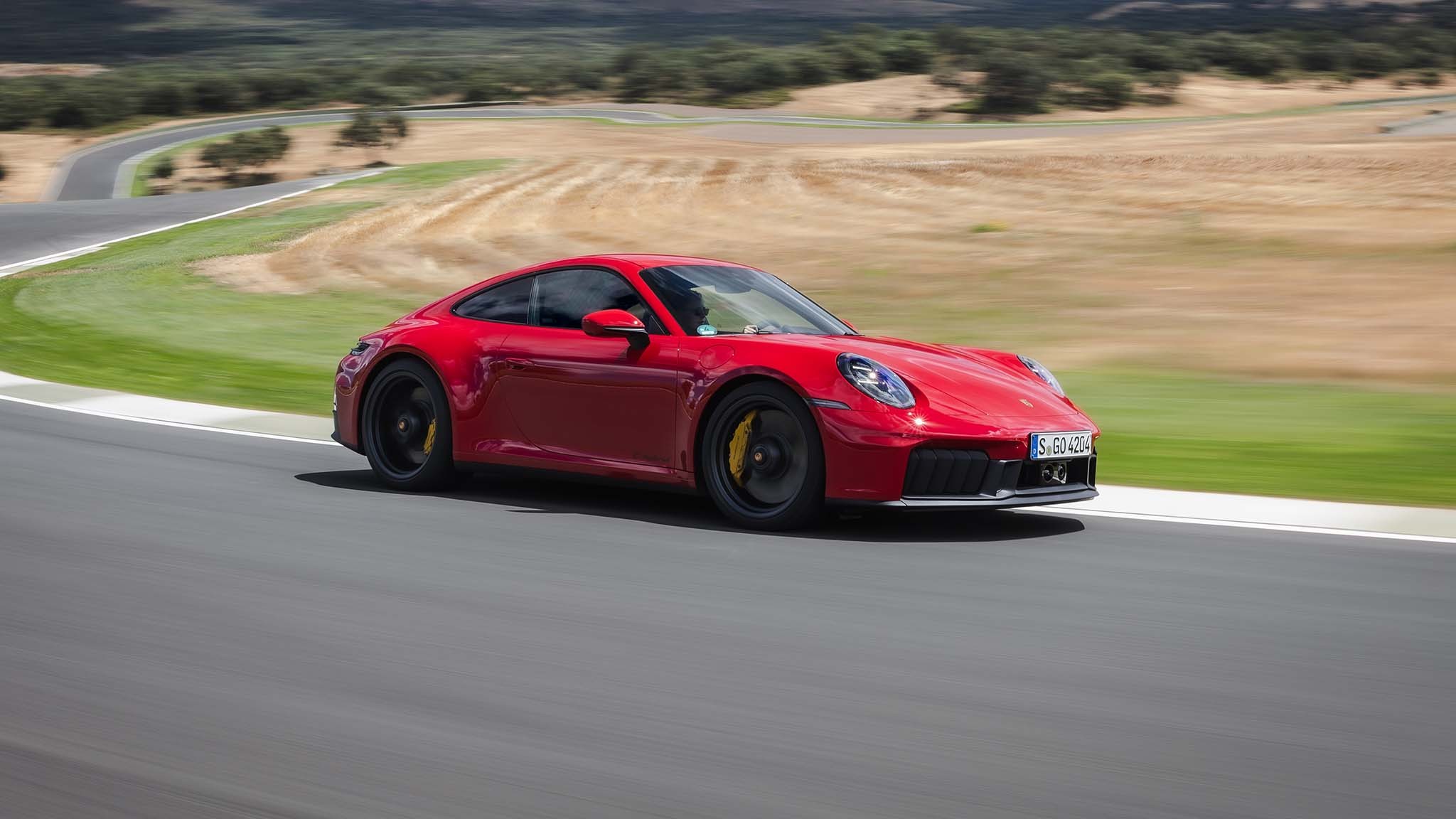 001 2025 porsche 911 carrera gts hybrid