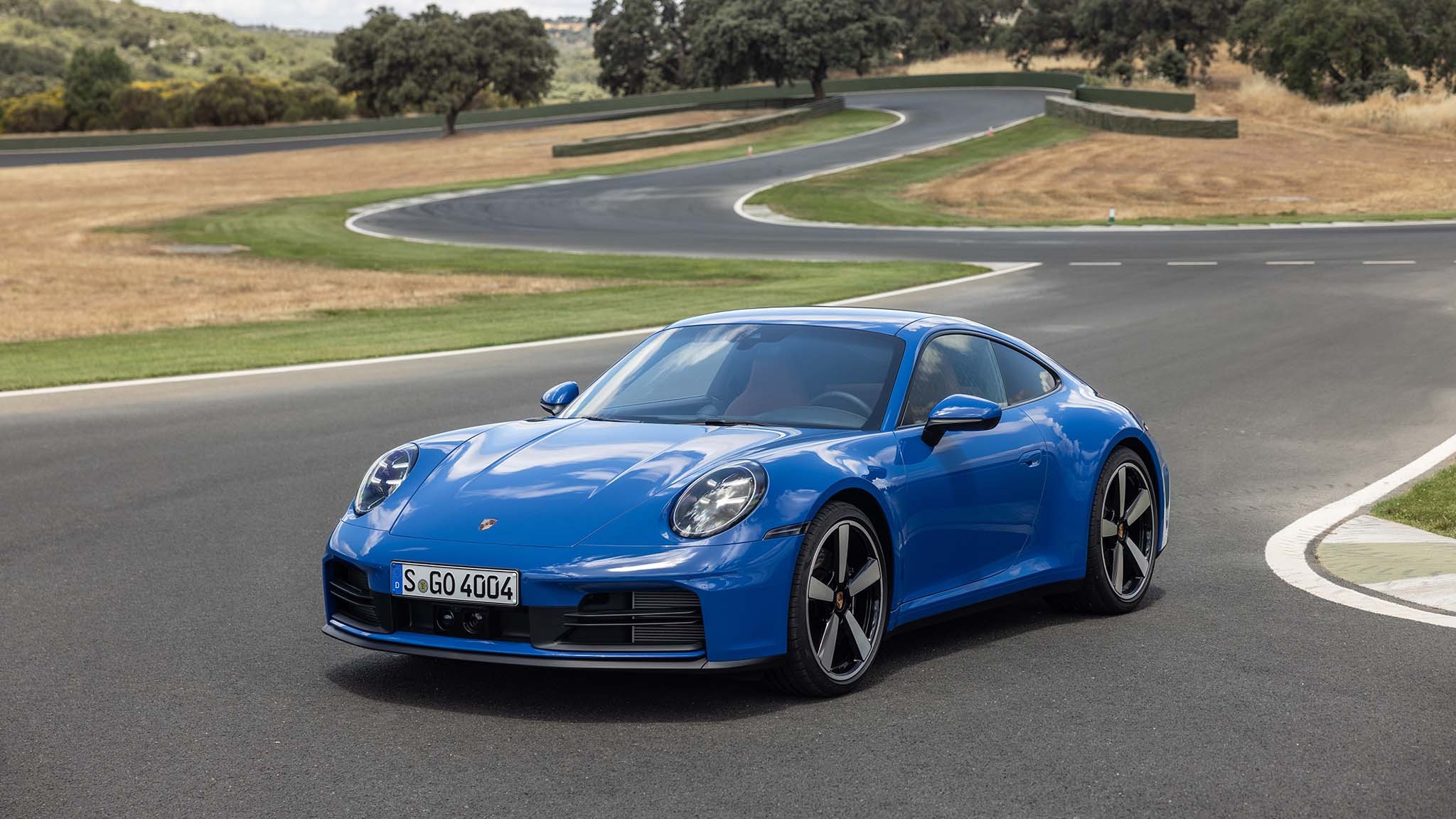 008 2025 porsche 911 carrera gts hybrid