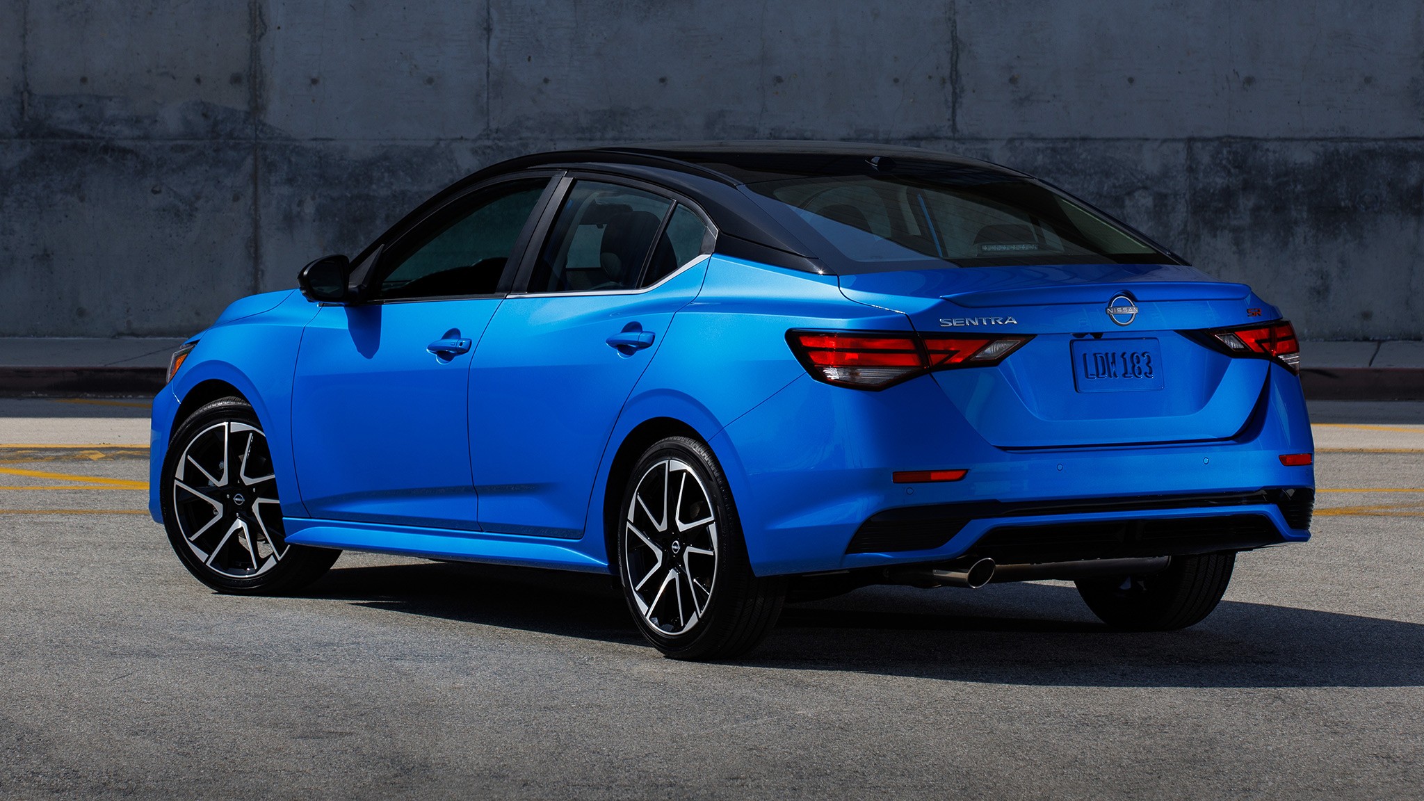 2025 Nissan Sentra sedan 17