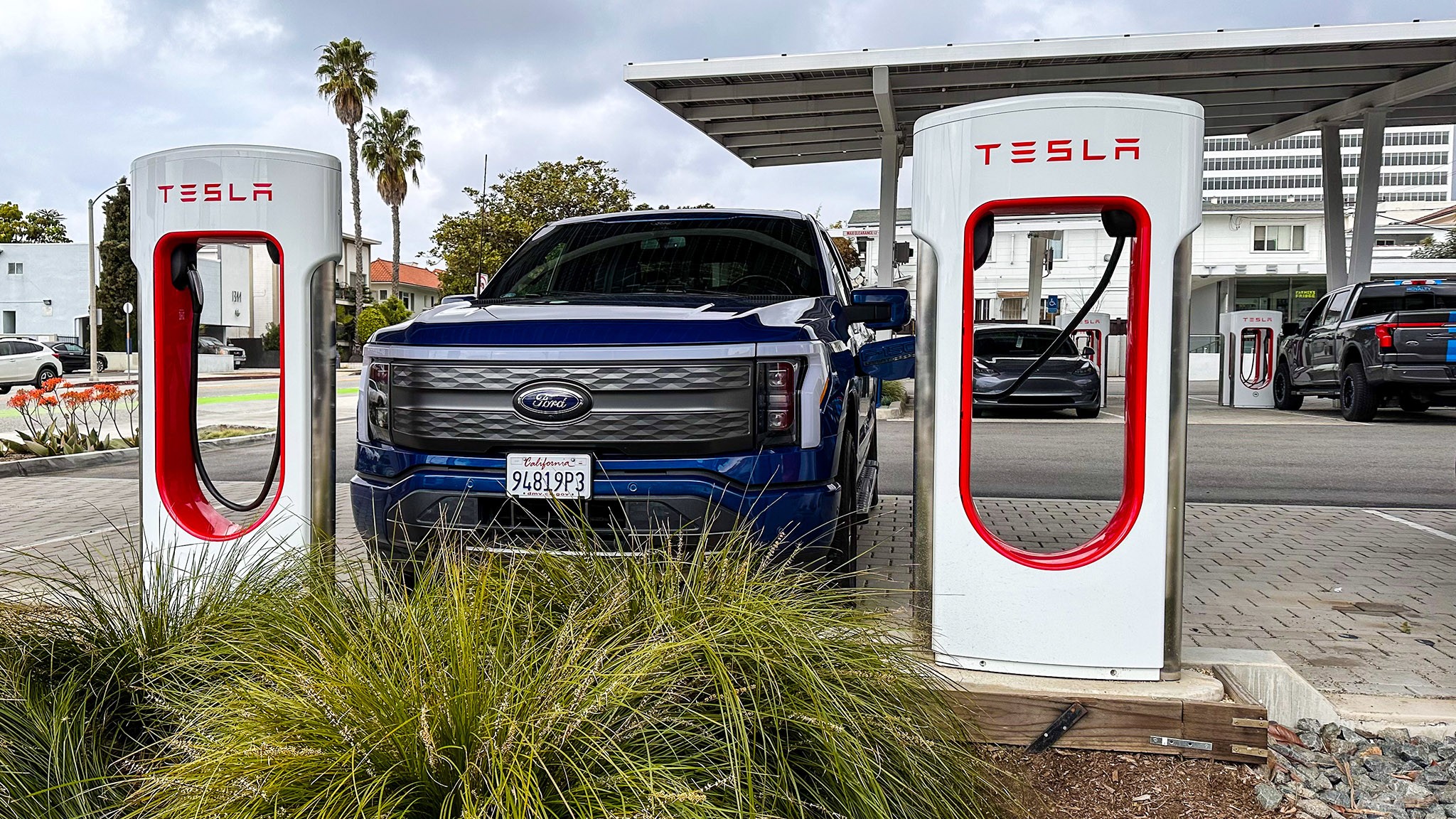 3 2022 Ford F 150 Lightning Upd 14