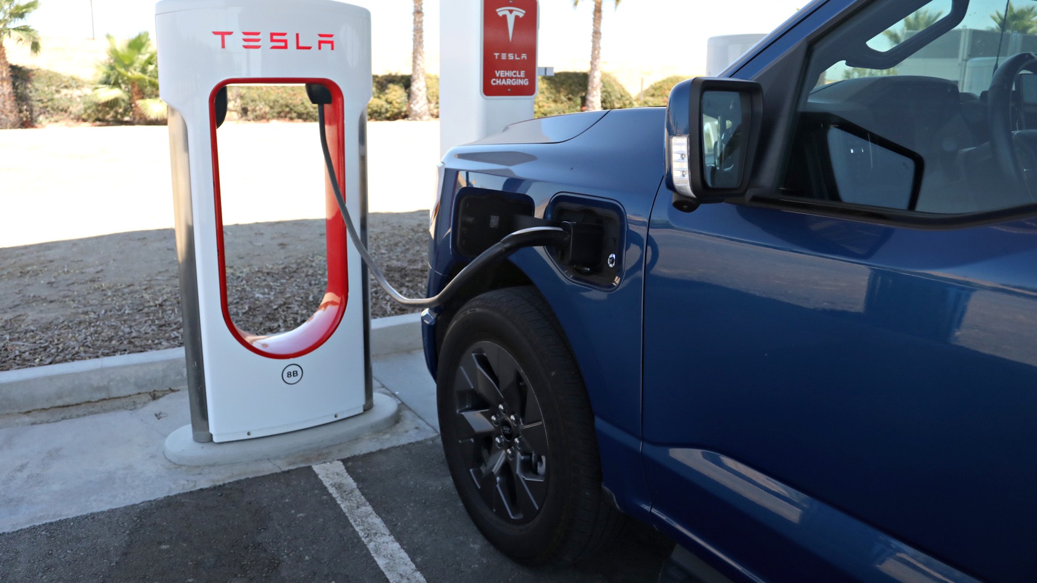 13 2022 Ford F 150 Lightning Upd 14