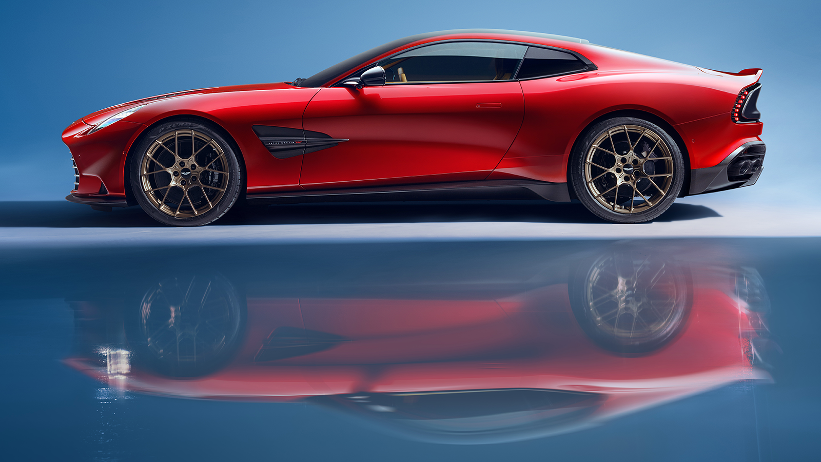 2025 Aston Martin Vanquish V 12 GT 15