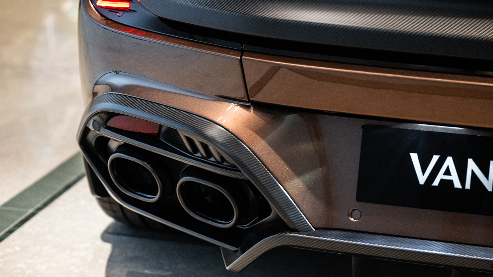 2025 Aston Martin Vanquish V 12 GT 36