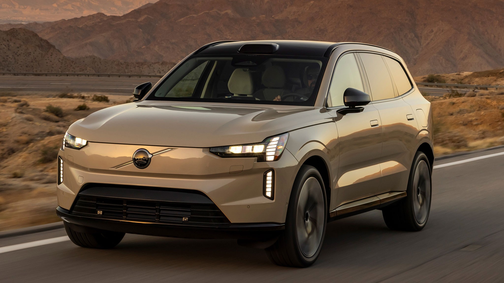 2025 Volvo EX90 First Drive 3