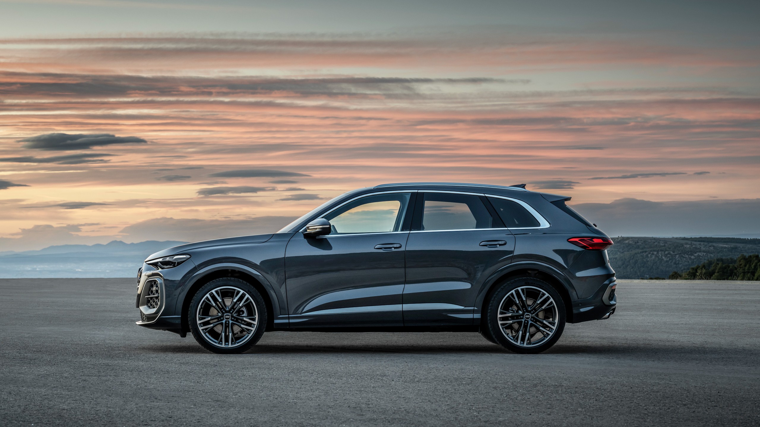 2026 Audi Q5 and SQ5 10