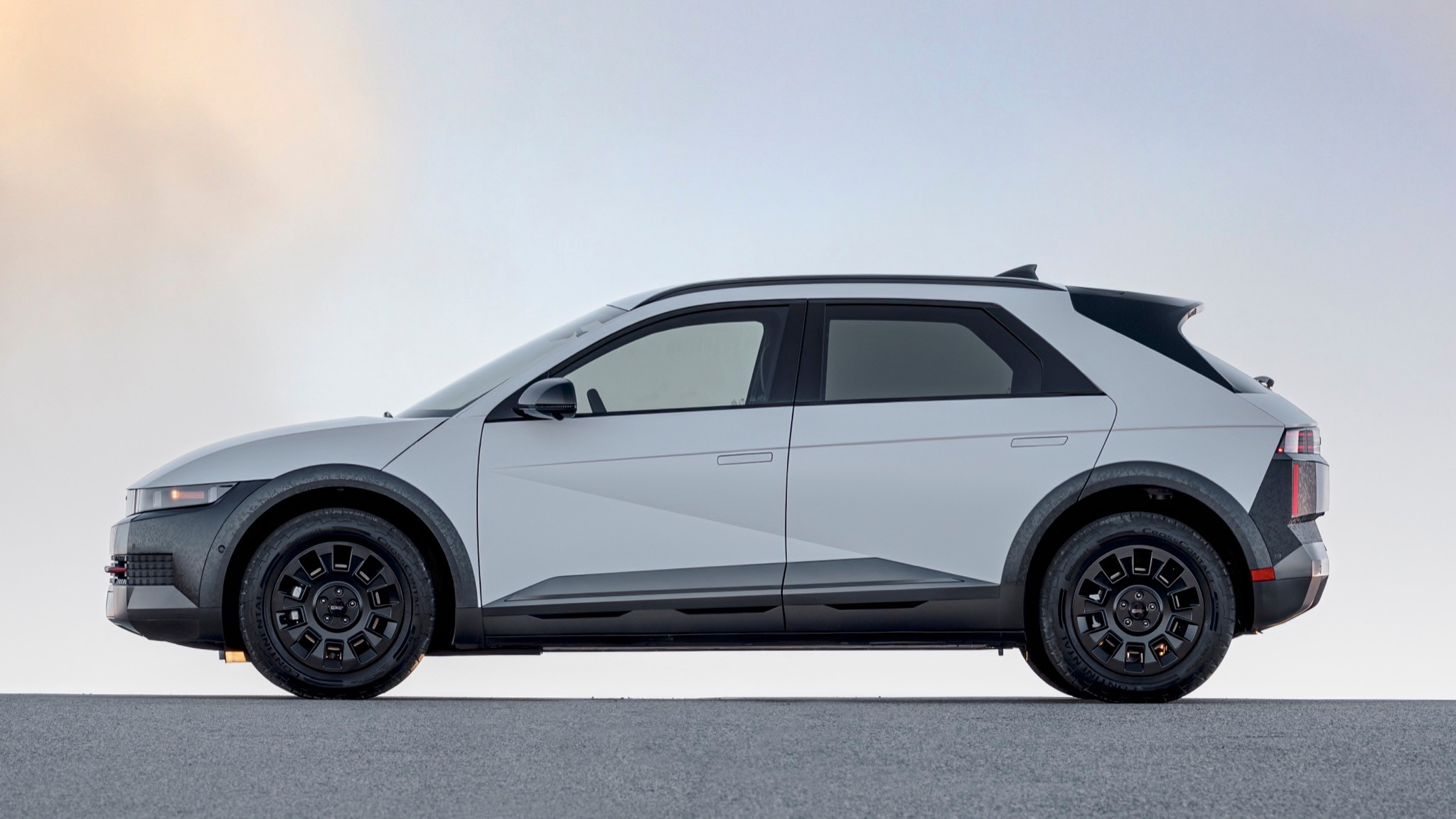 2025 Hyundai Ioniq 5 XRT 25