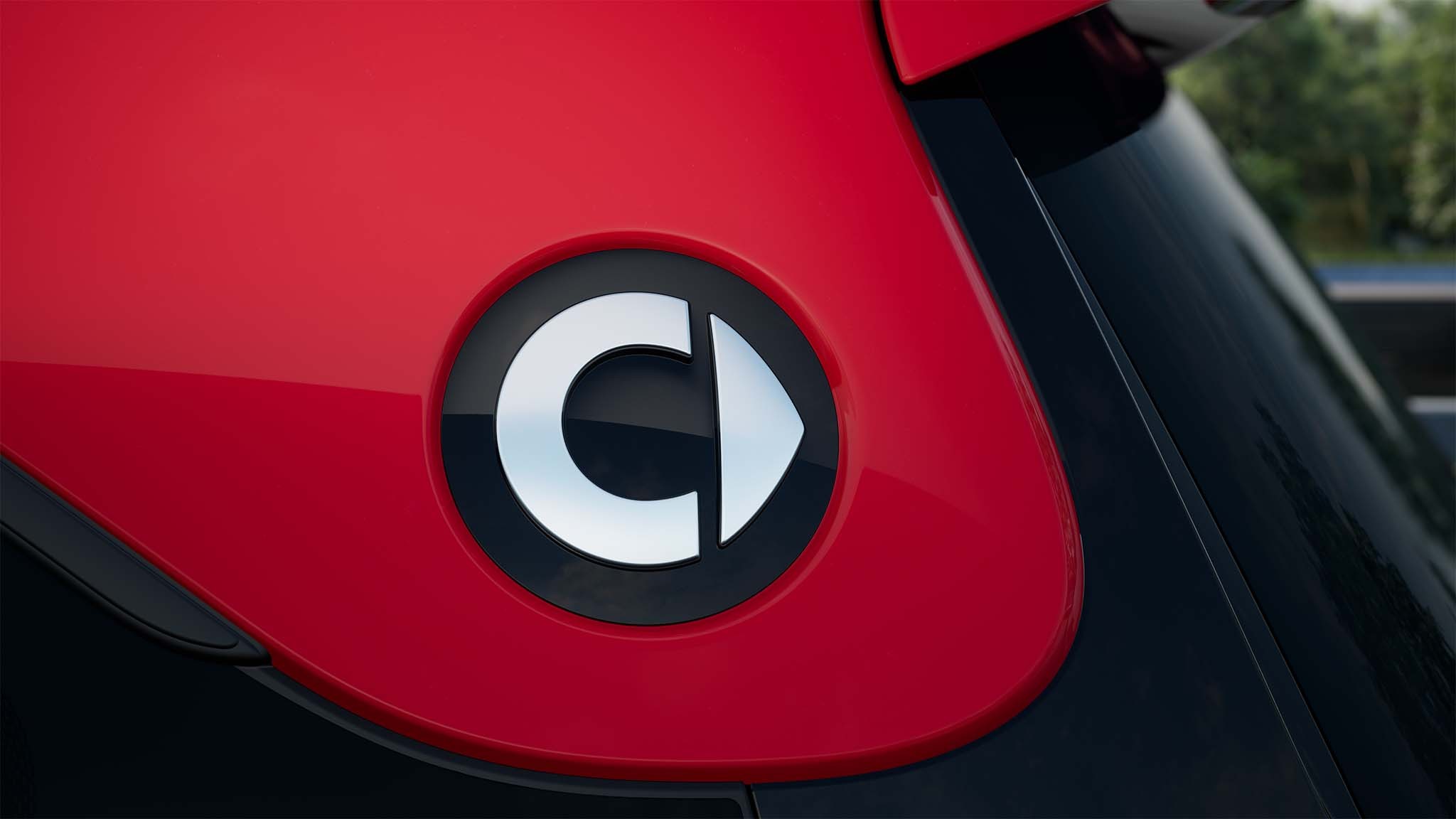 eu brabus atomgreymatt radiantred ext 011 detail d pillar left urban