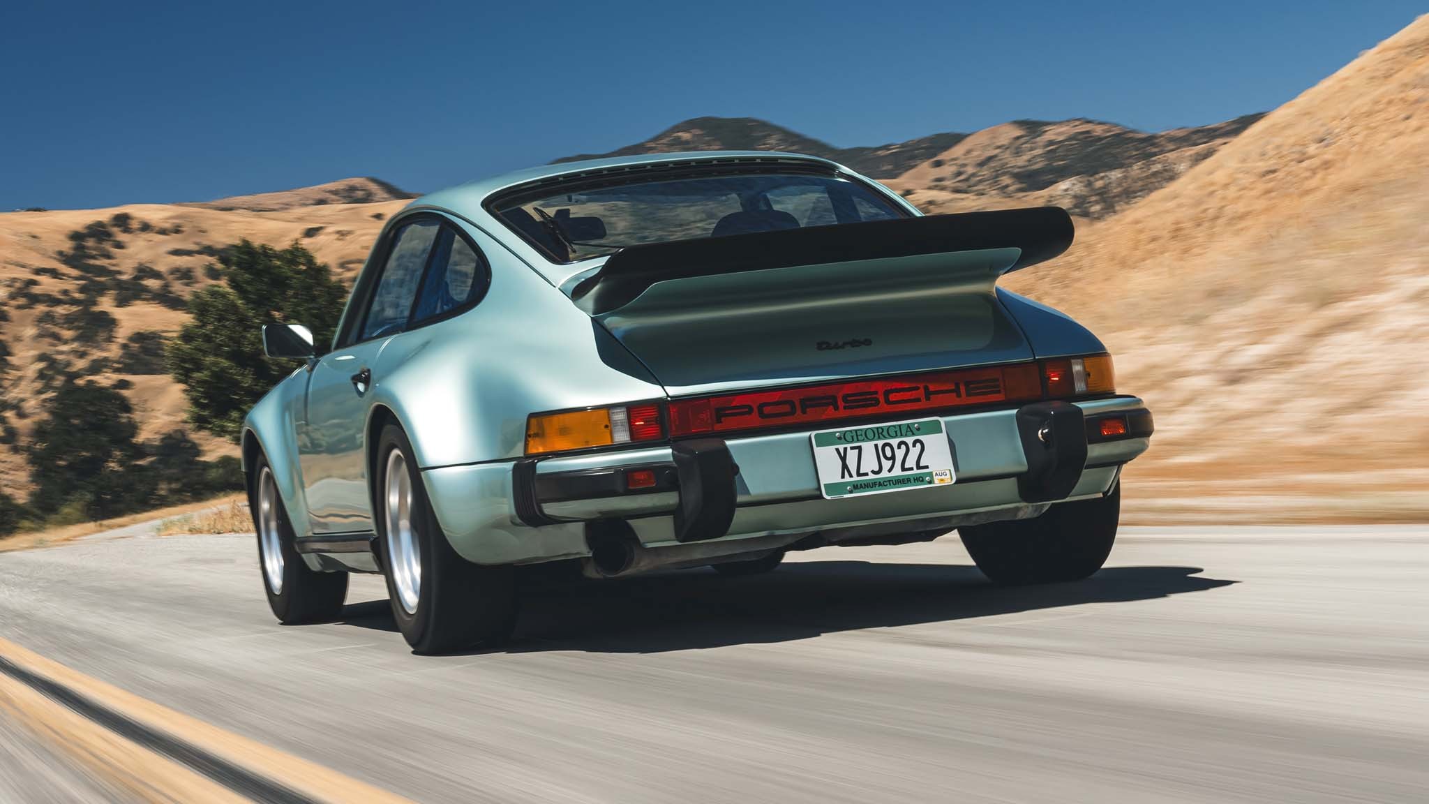 1975 Porsce 930 Rear 01