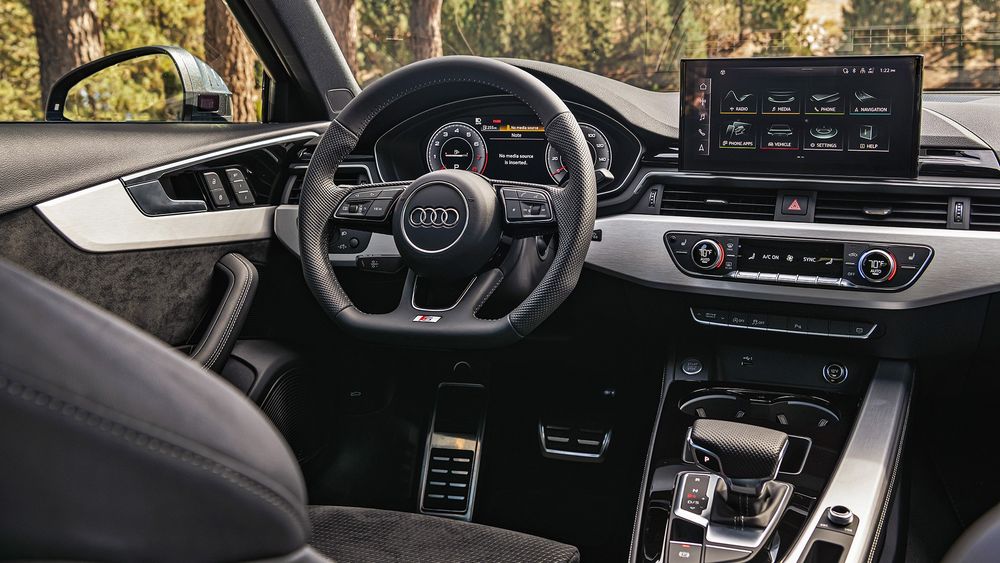 5 2025 Audi A4 interior