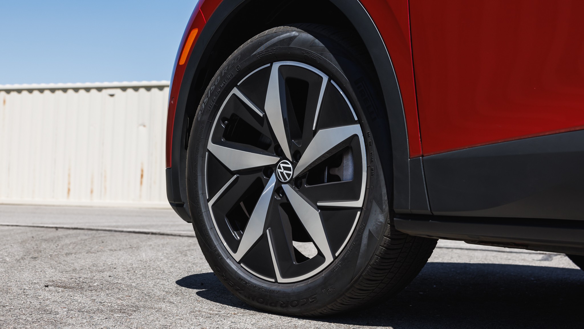 009 2024 Volkswagen ID4 AWD wheel