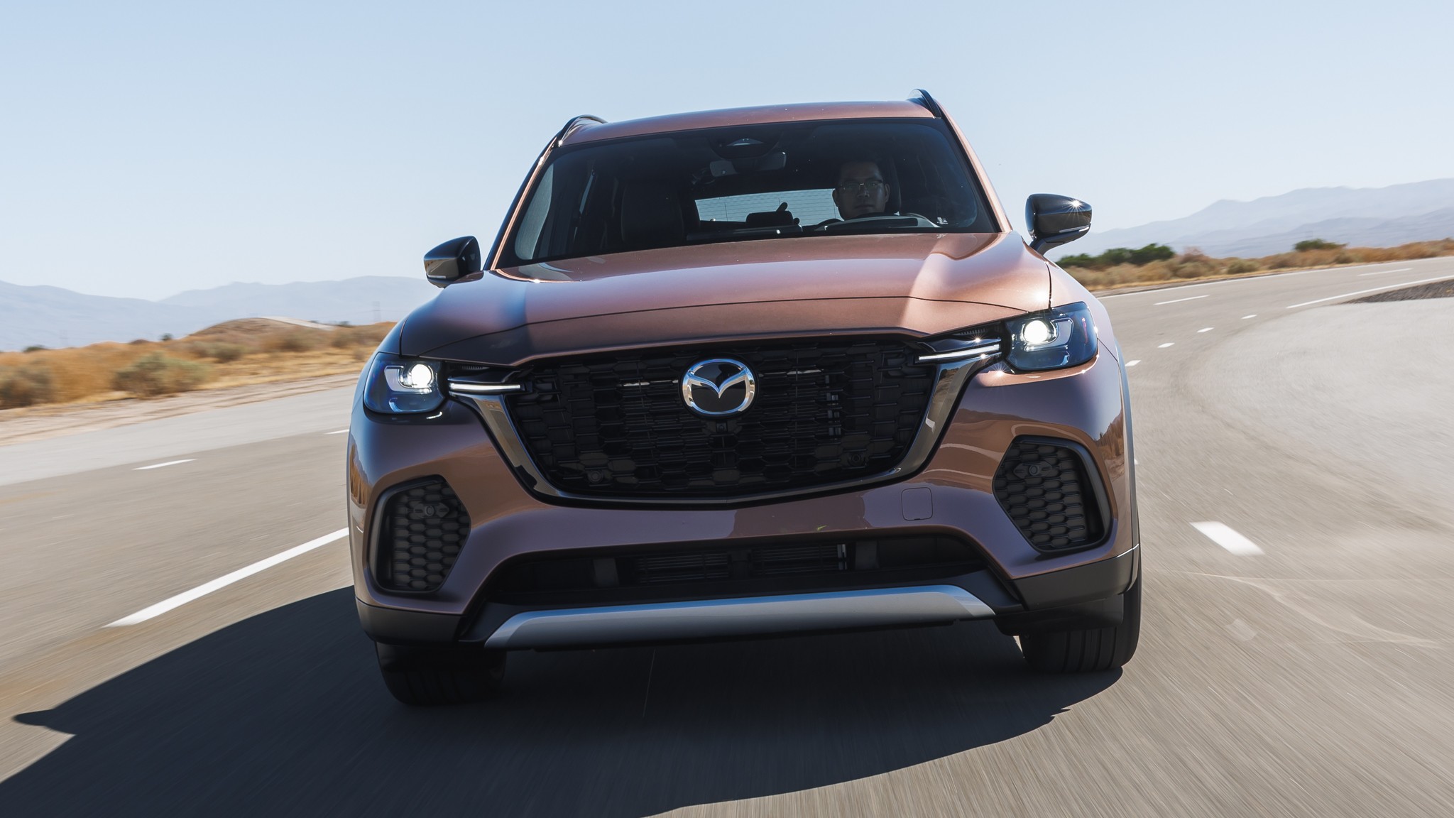 007 2025 Mazda CX70 PHEV front view