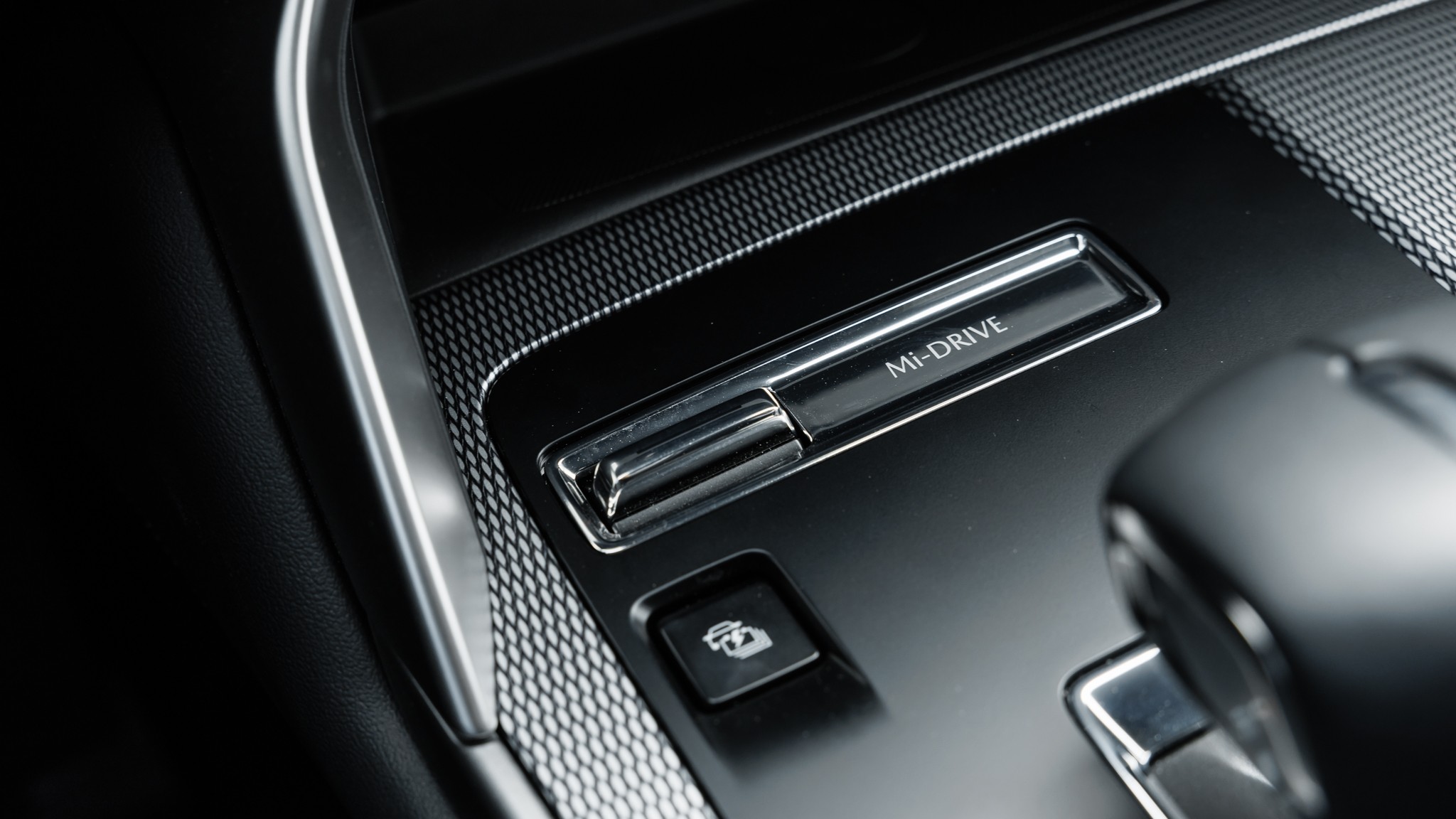 019 2025 Mazda CX70 PHEV