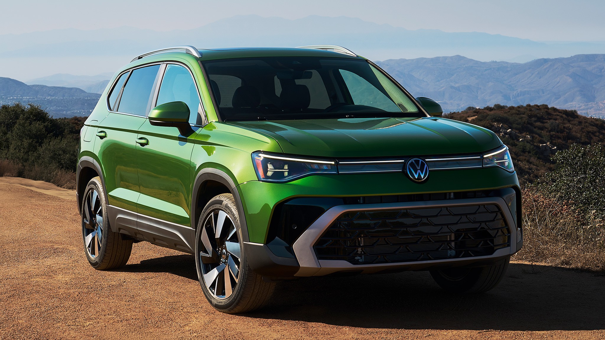 2025 Volkswagen Taos 2