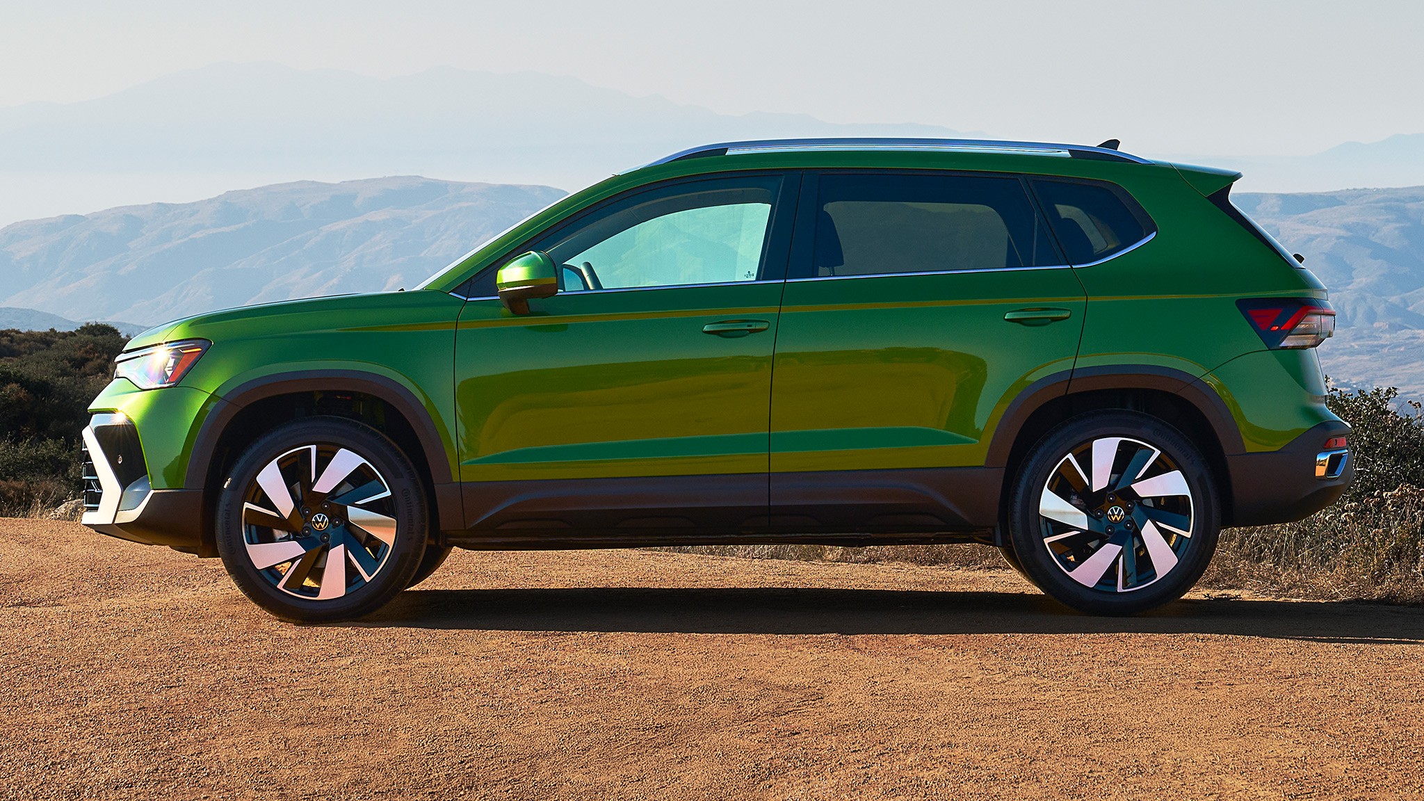 2025 Volkswagen Taos 4