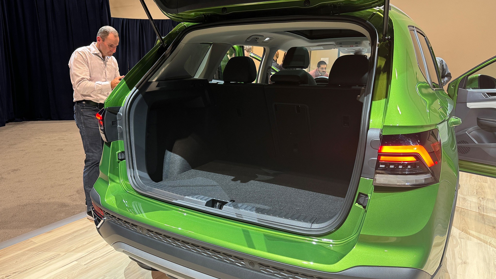 2025 Volkswagen Taos 24