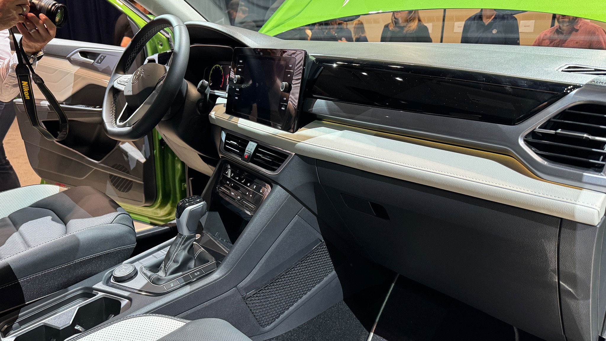 2025 Volkswagen Taos 26