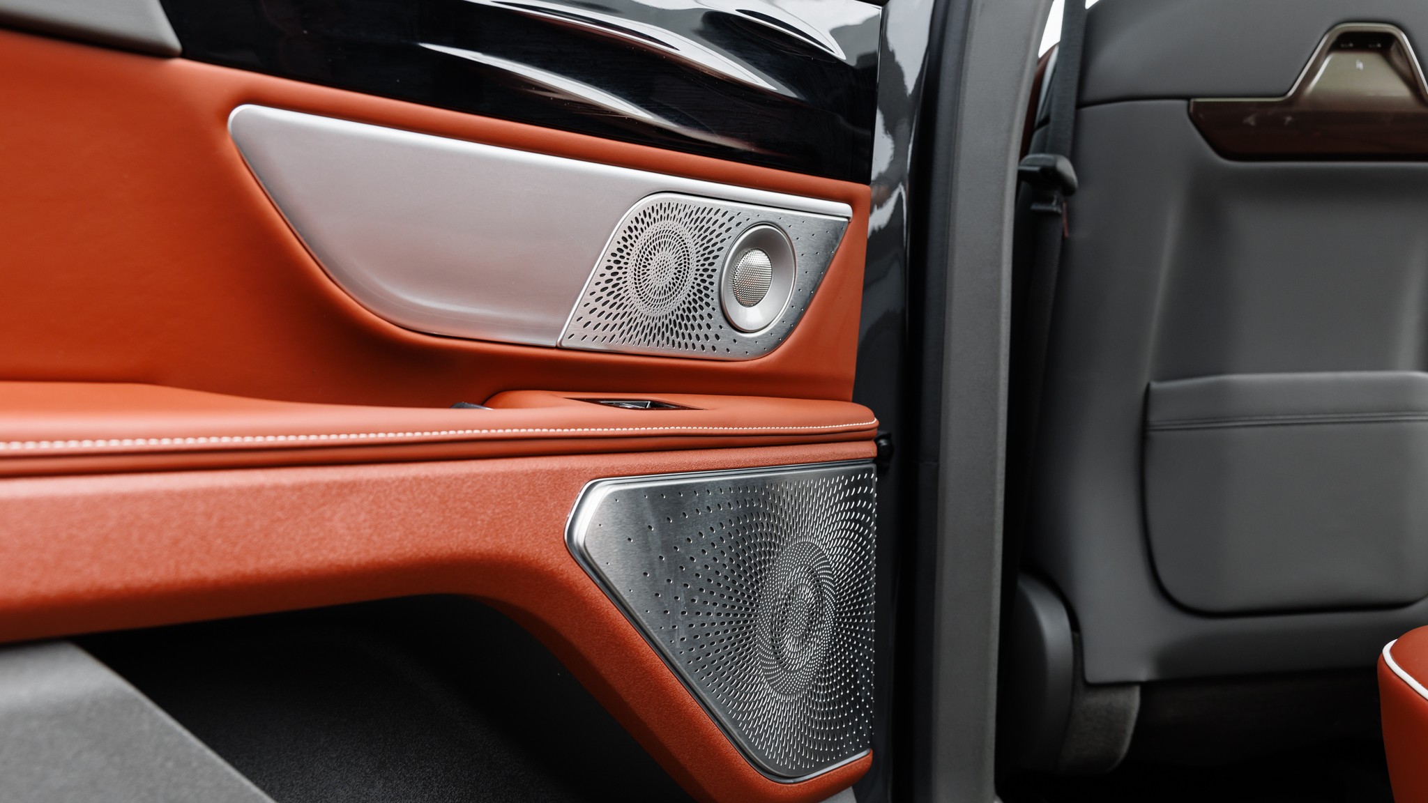 010 2024 Lincoln Nautilus Hybrid Black Label