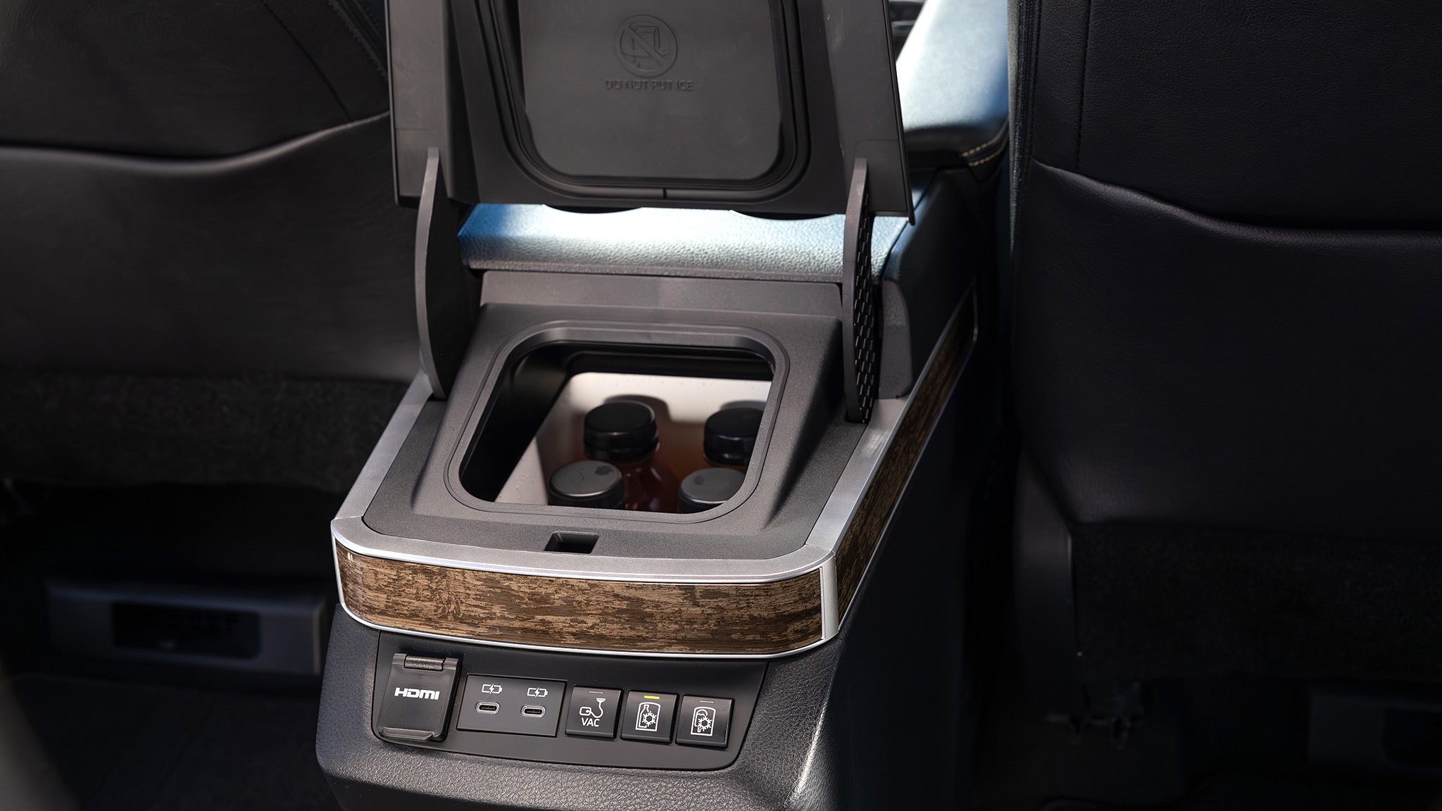 8 2025 Toyota Sienna Platinum interior