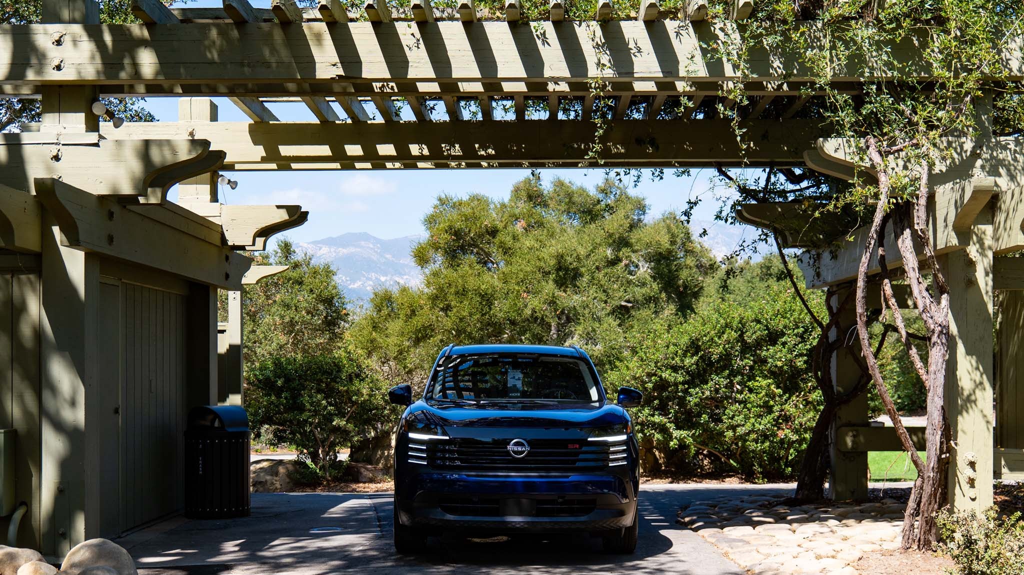 013 2025 nissan kicks compact