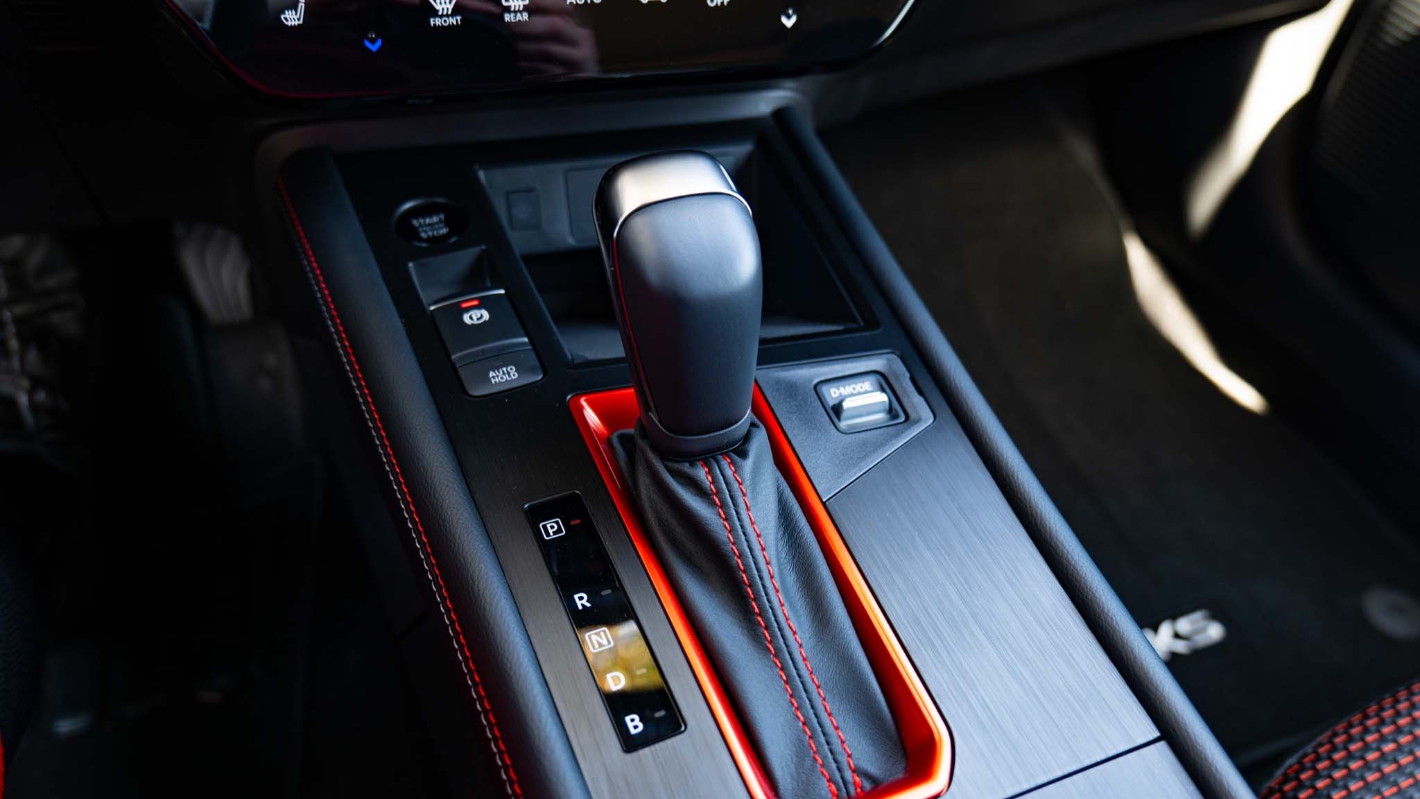 025 2025 nissan kicks compact