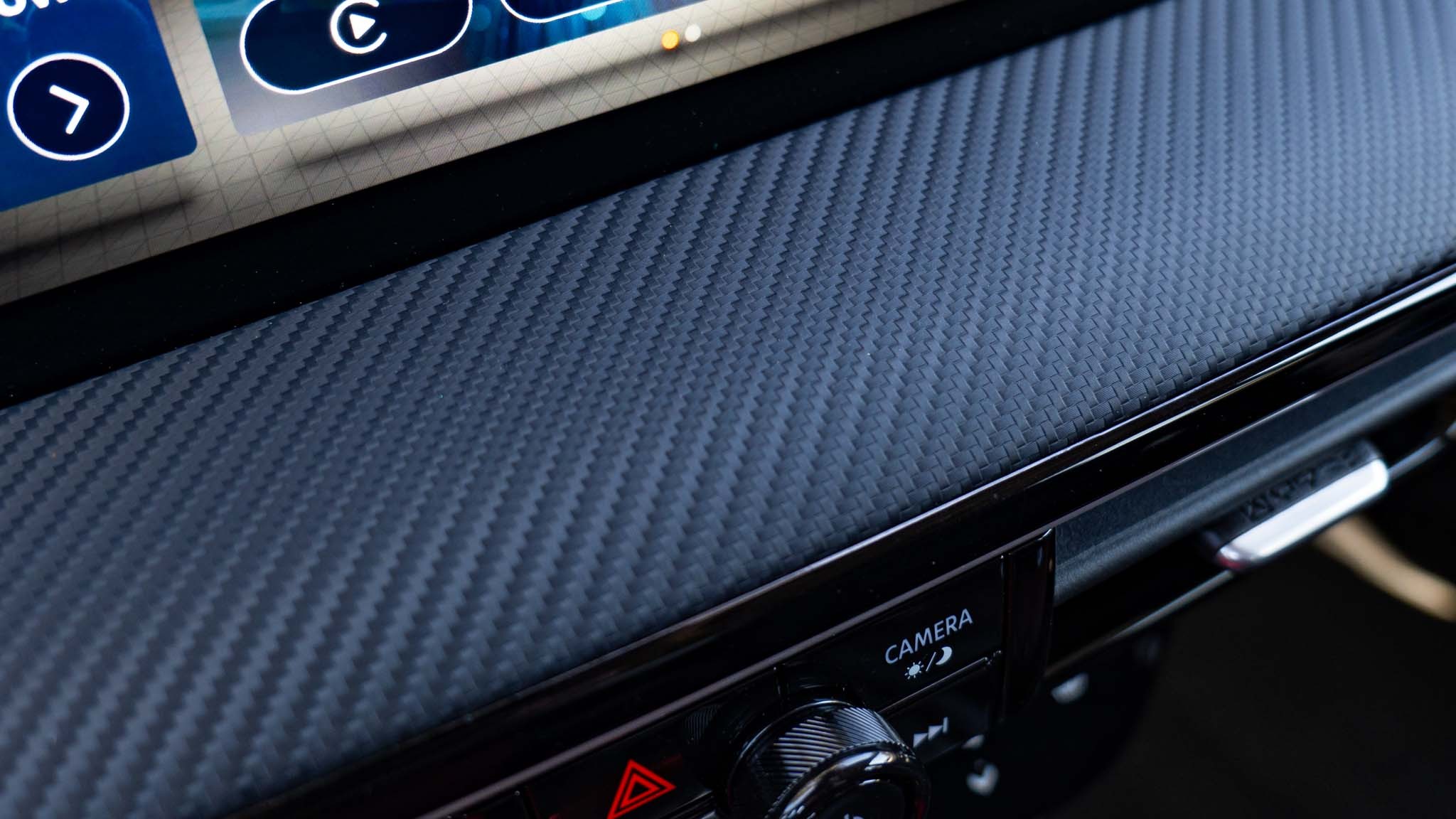 027 2025 nissan kicks compact