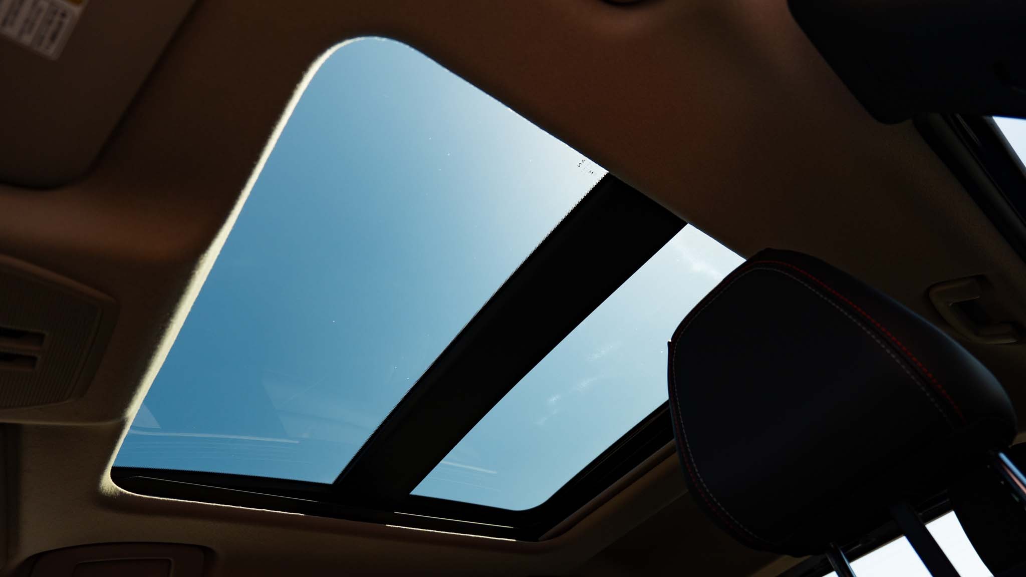 028 2025 nissan kicks compact