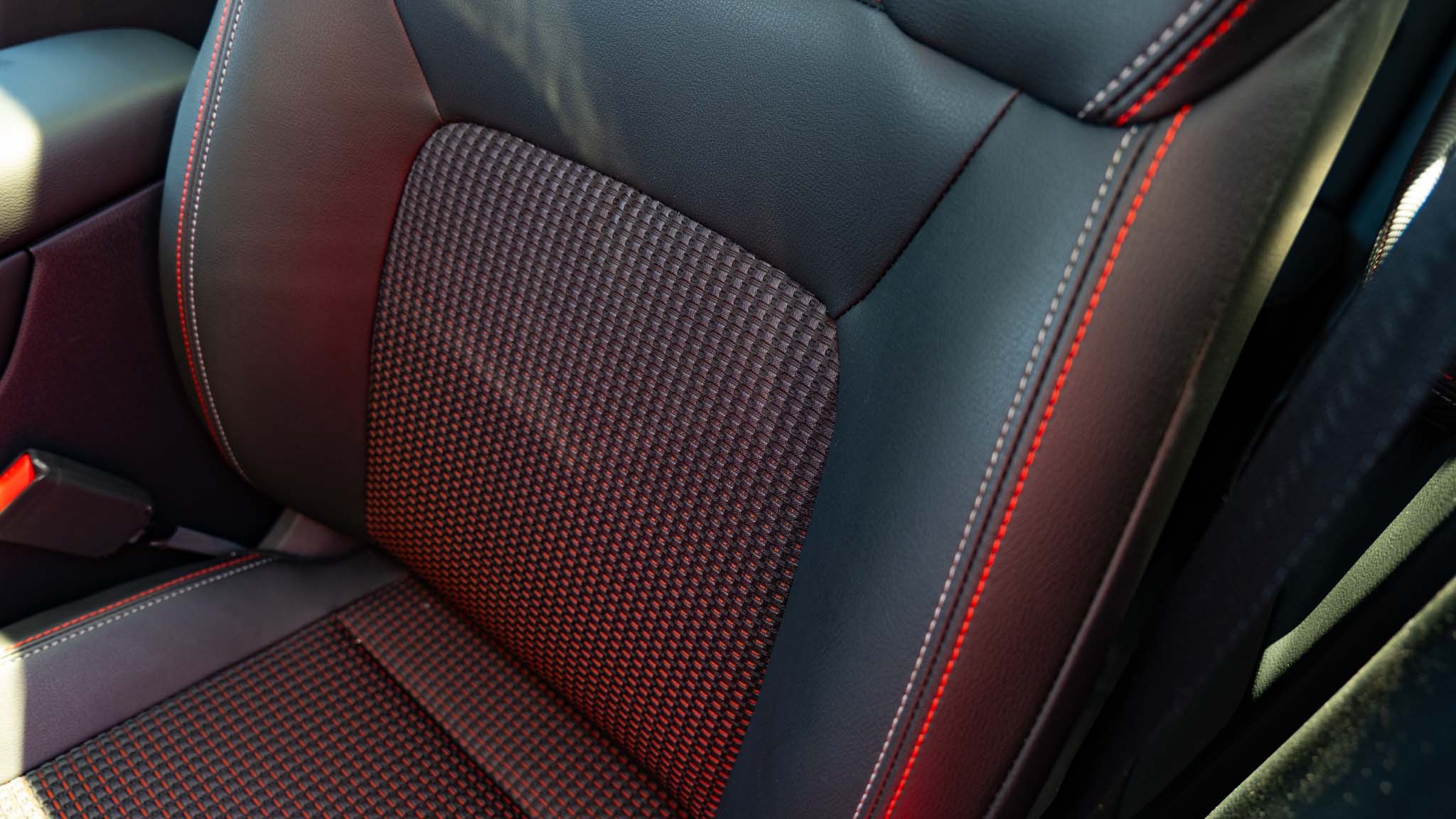 029 2025 nissan kicks compact