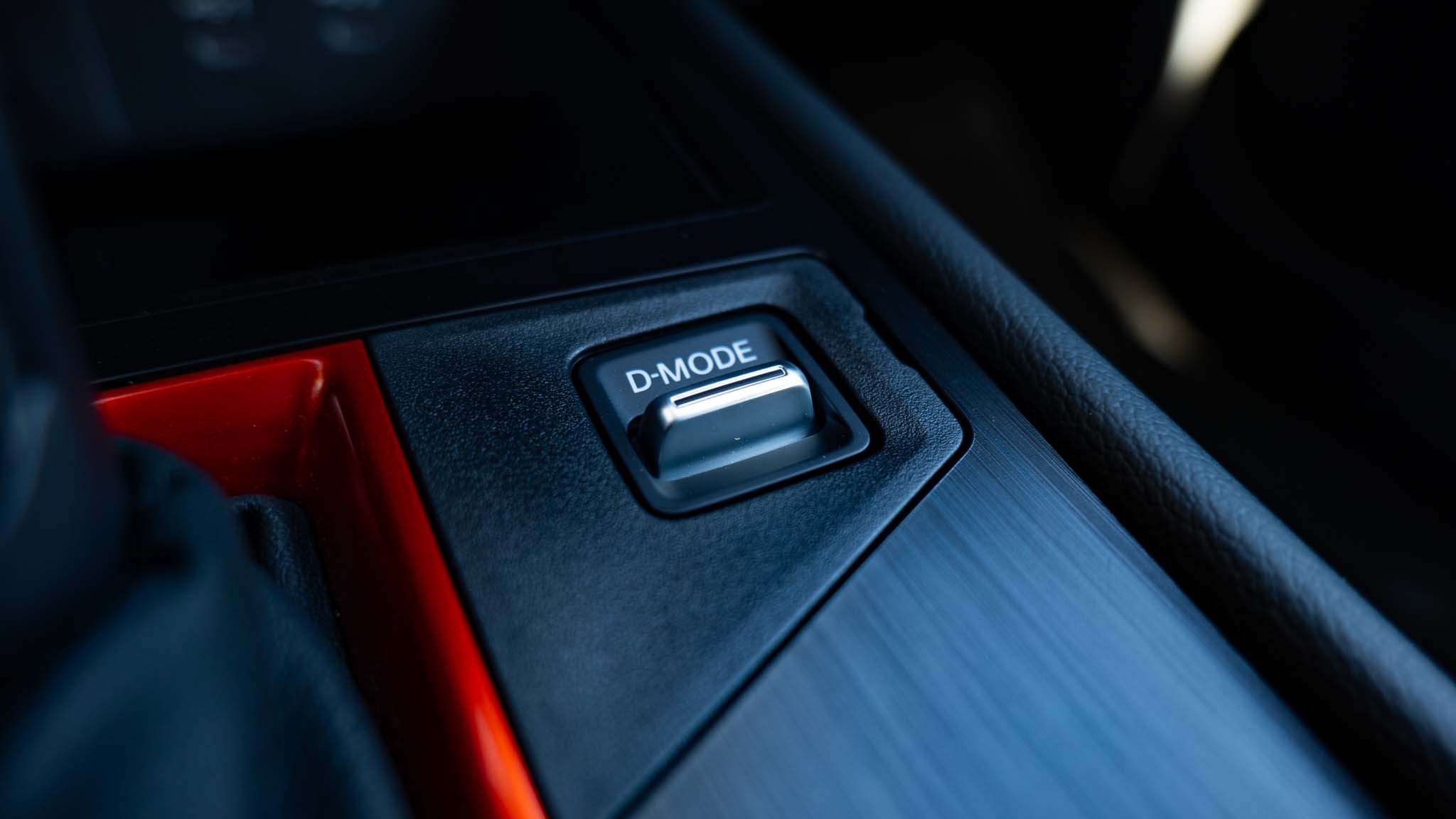 030 2025 nissan kicks compact