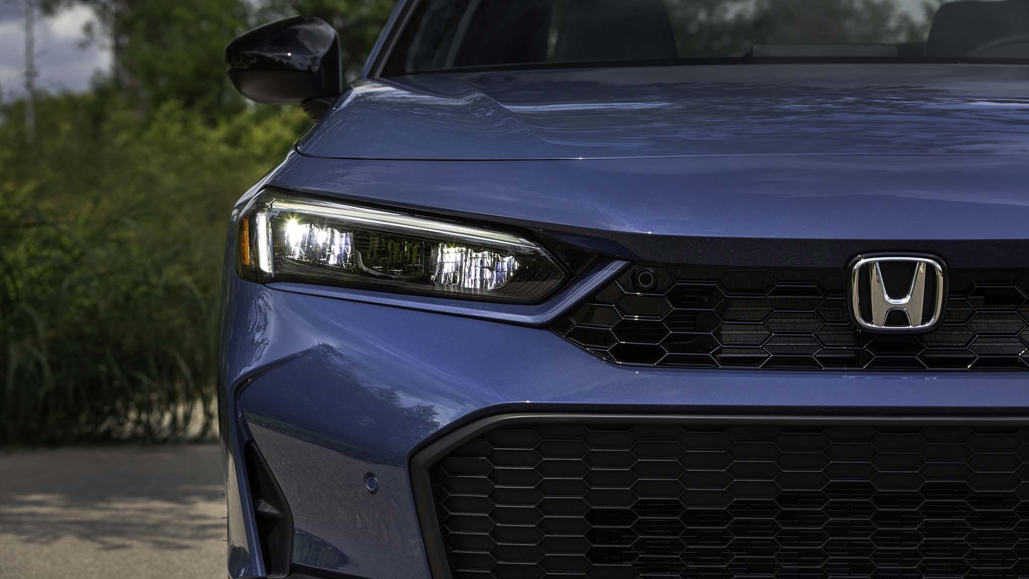 017 2025 Honda Civic Hybrid Sport Touring headlight