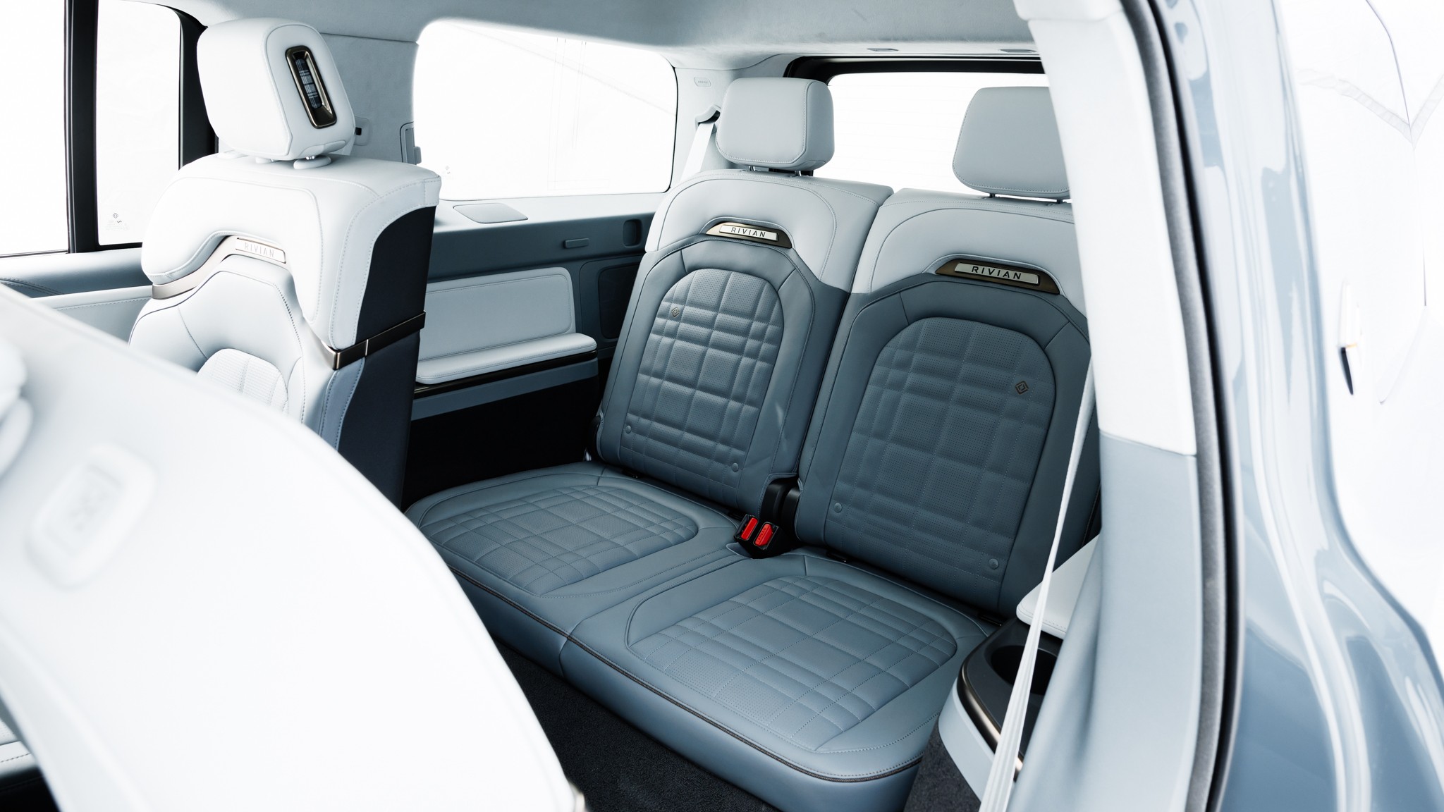 016 2025 Rivian R1S Quad Max third row