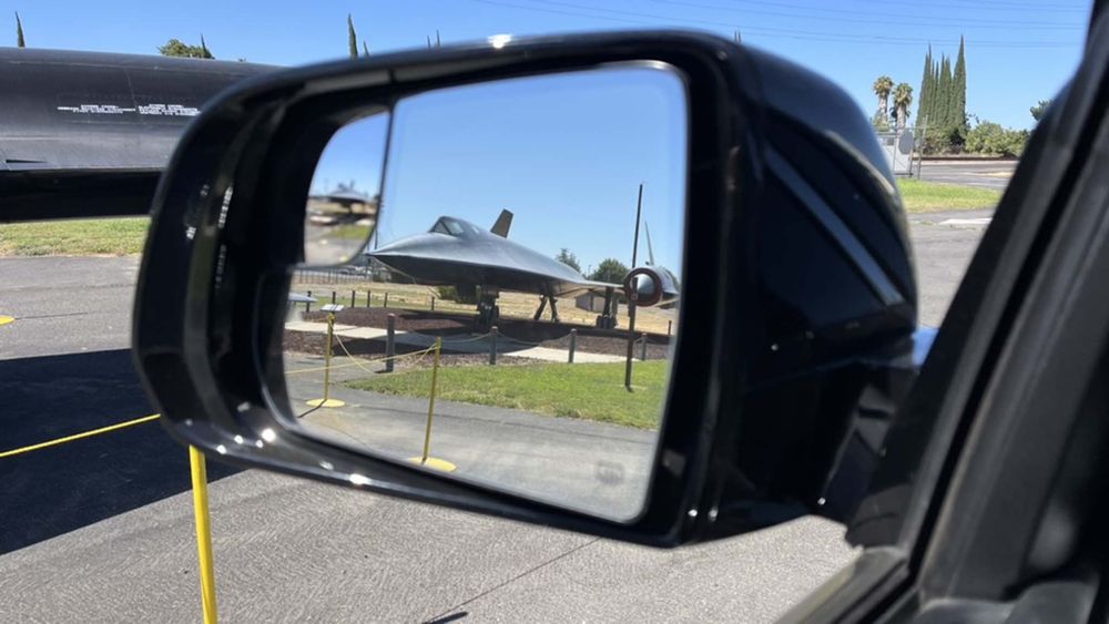 Jeep Wagoneer Blackbird Mirror