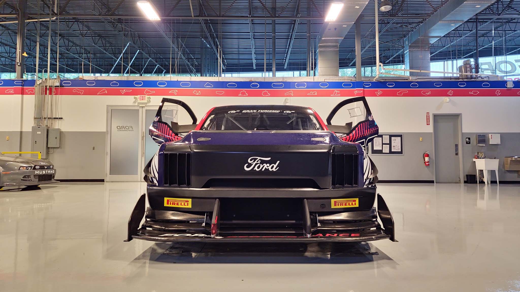 2024 F 150 Lightning Super Truck 003