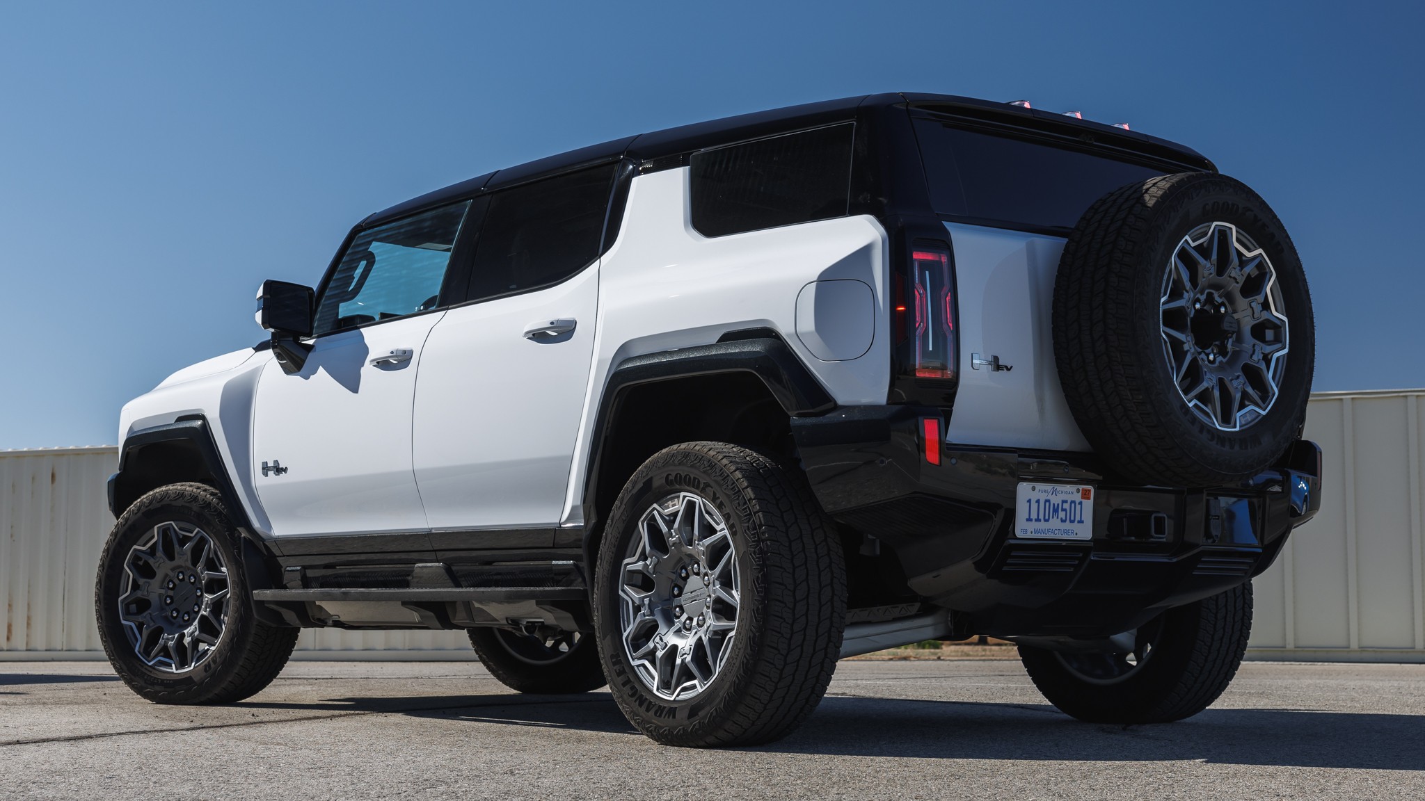 002 2025 GMC Hummer EV Rear Quarter Static