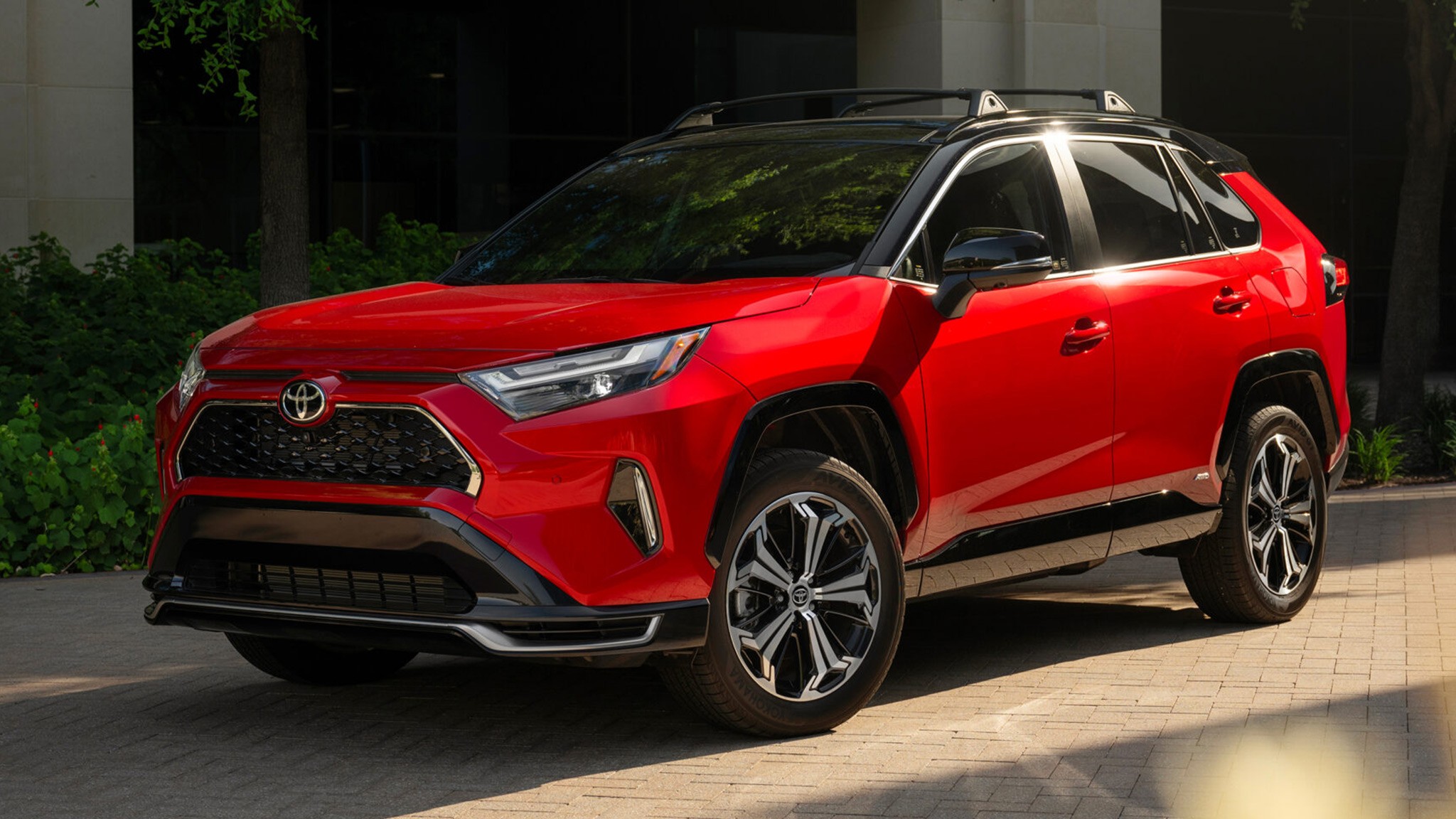 2025 Toyota RAV4 Plug In Hybrid 2