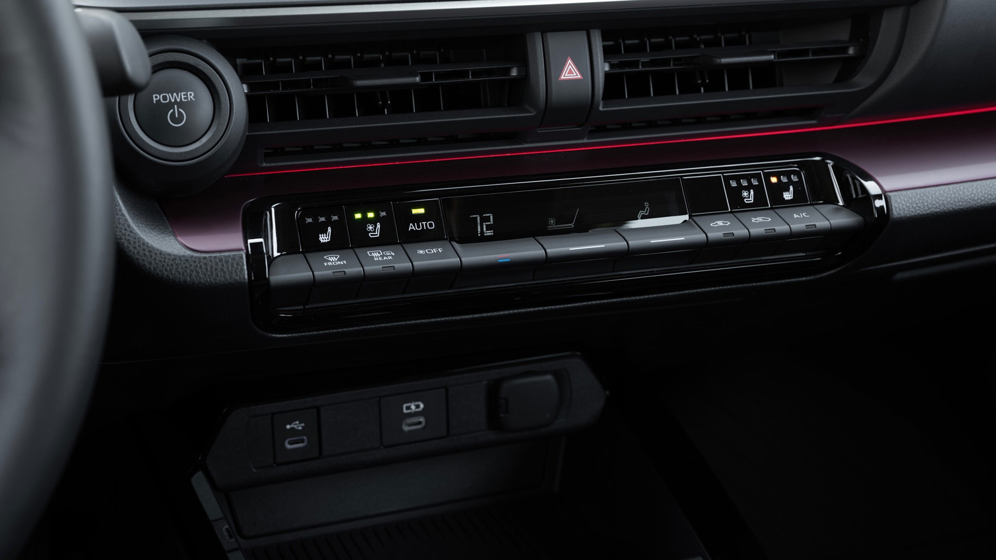 2025 Toyota Prius Plug In Hybrid 8