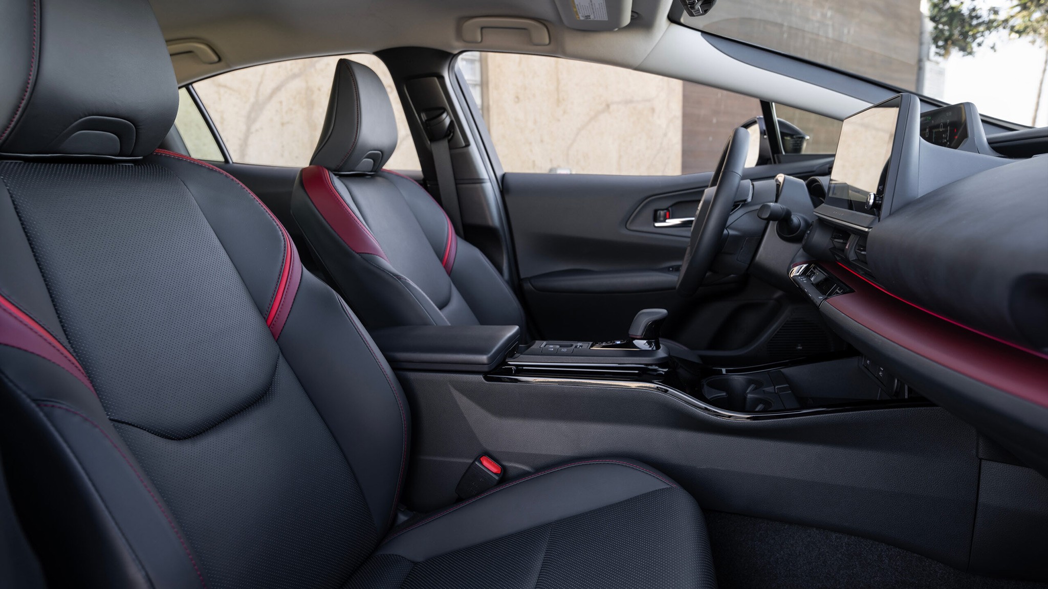 2025 Toyota Prius Plug In Hybrid 14