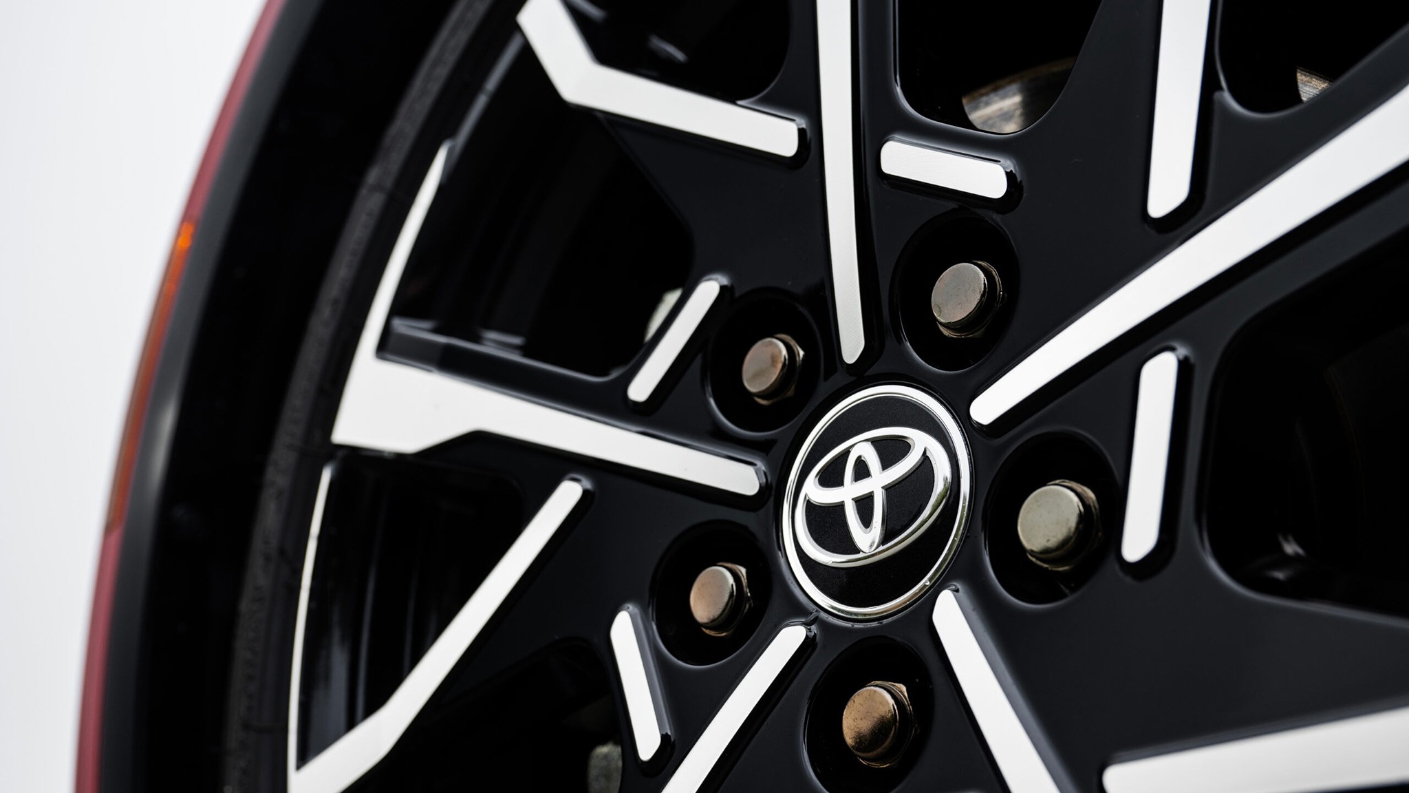 2025 Toyota Prius Plug In Hybrid 23