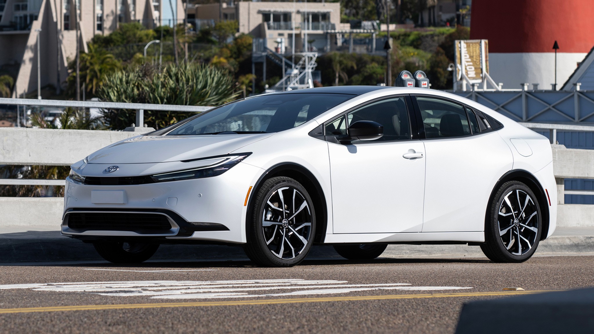 2025 Toyota Prius Plug In Hybrid 27