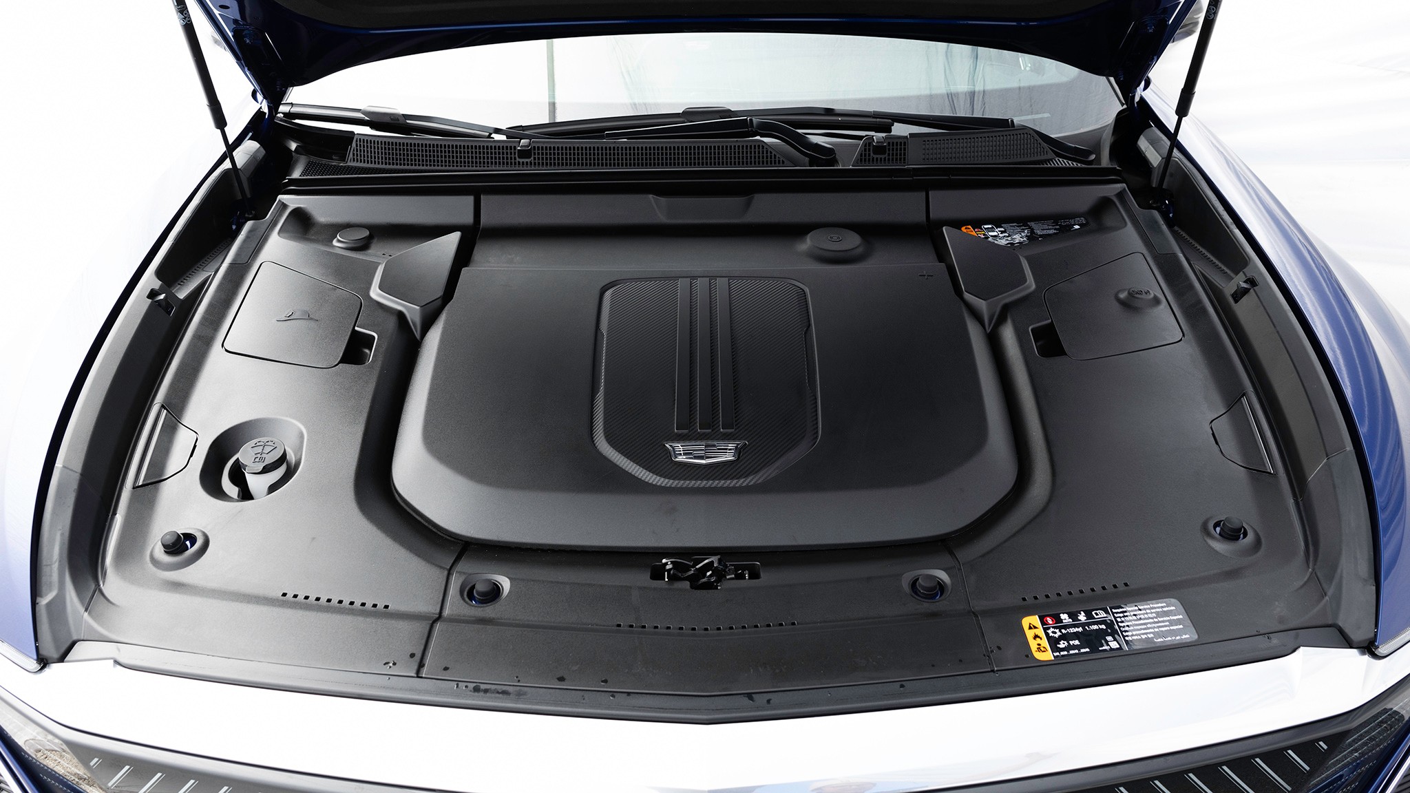 021 2025 Cadillac Lyriq AWD frunk
