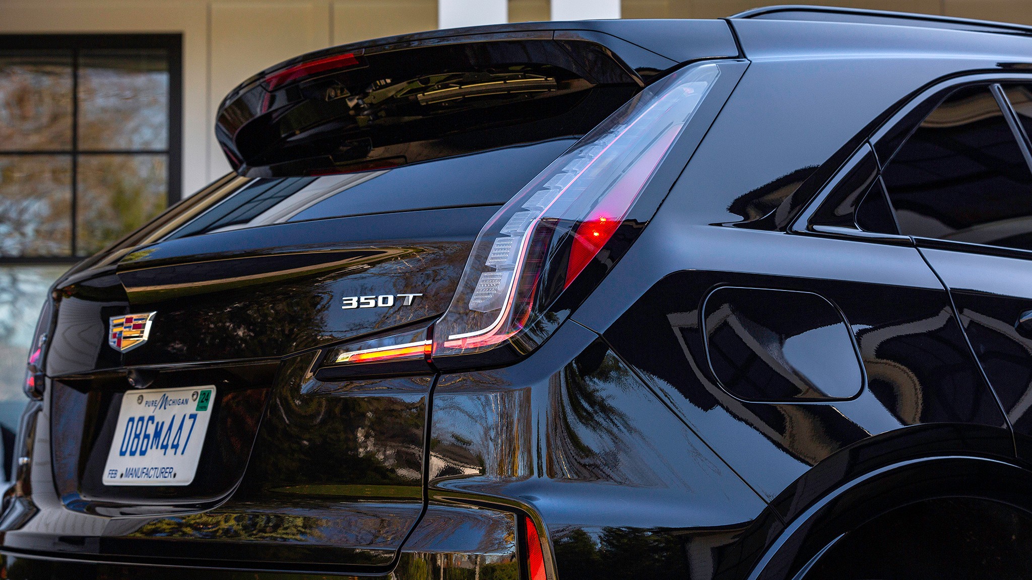 021 2025 Cadillac XT4 Sport AWD taillight