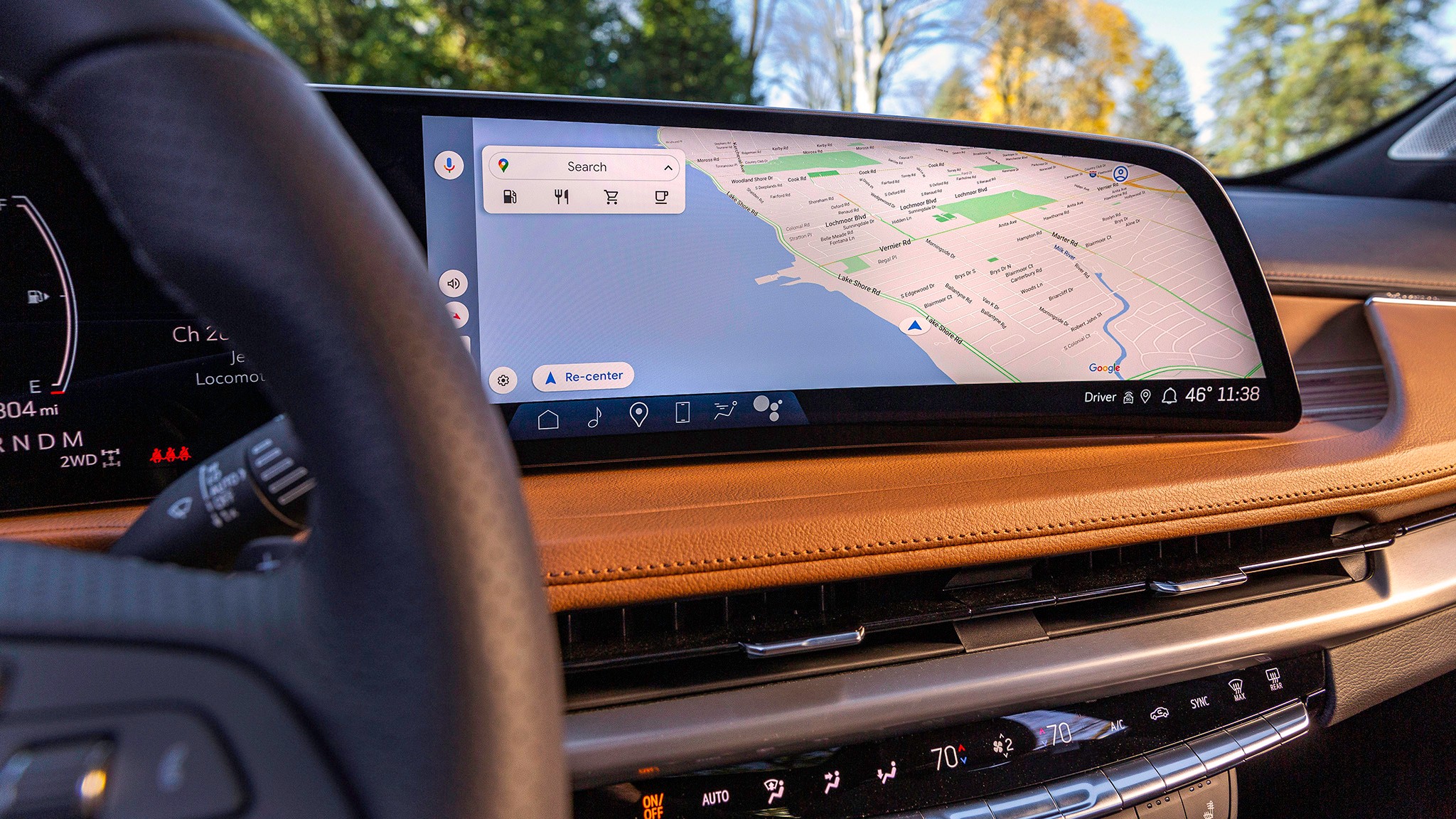 031 2025 Cadillac XT4 Sport AWD interior