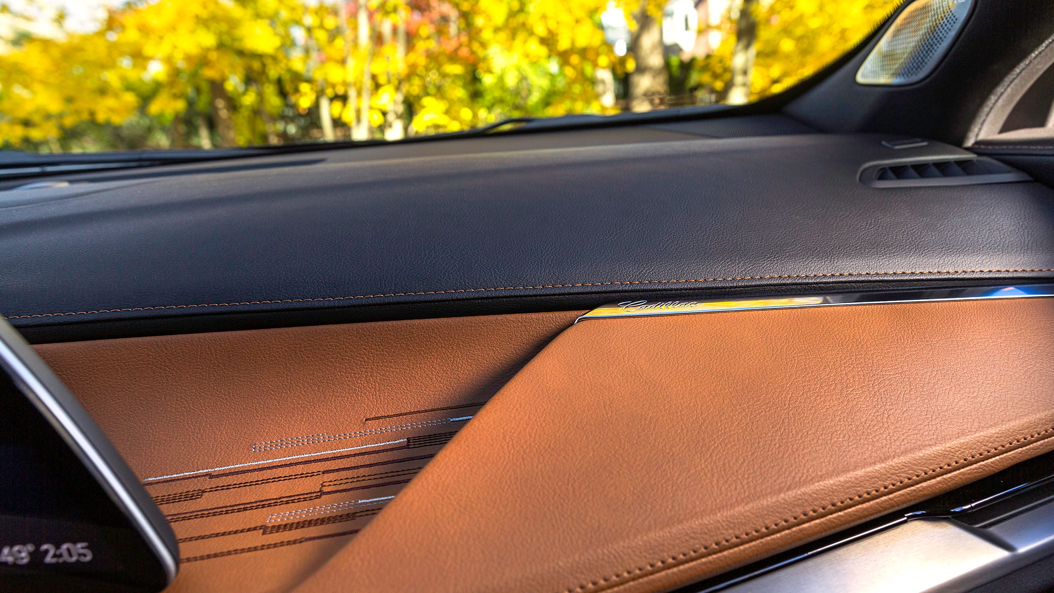 034 2025 Cadillac XT4 Sport AWD interior