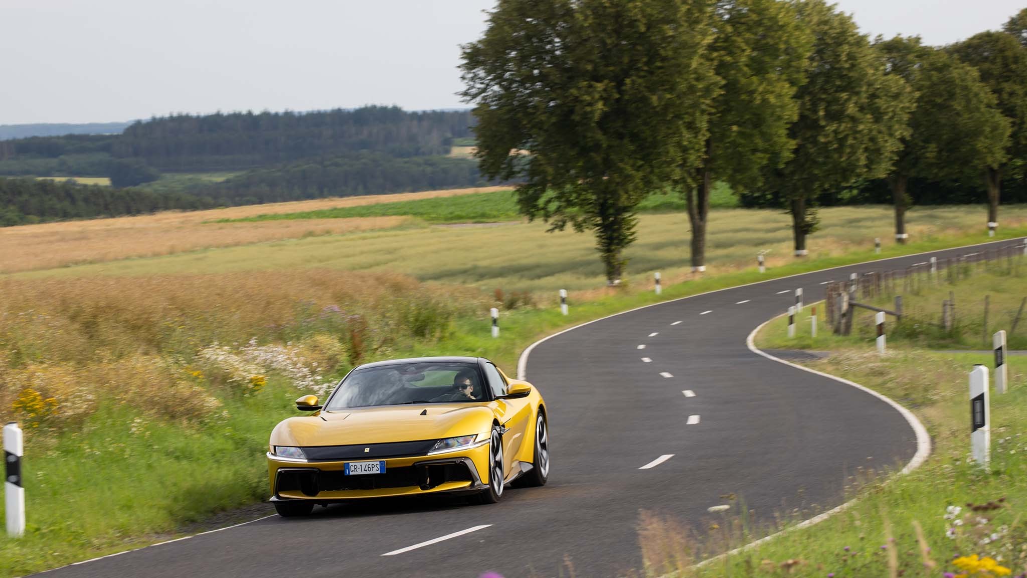 009 2025 ferrari 12 cilindri