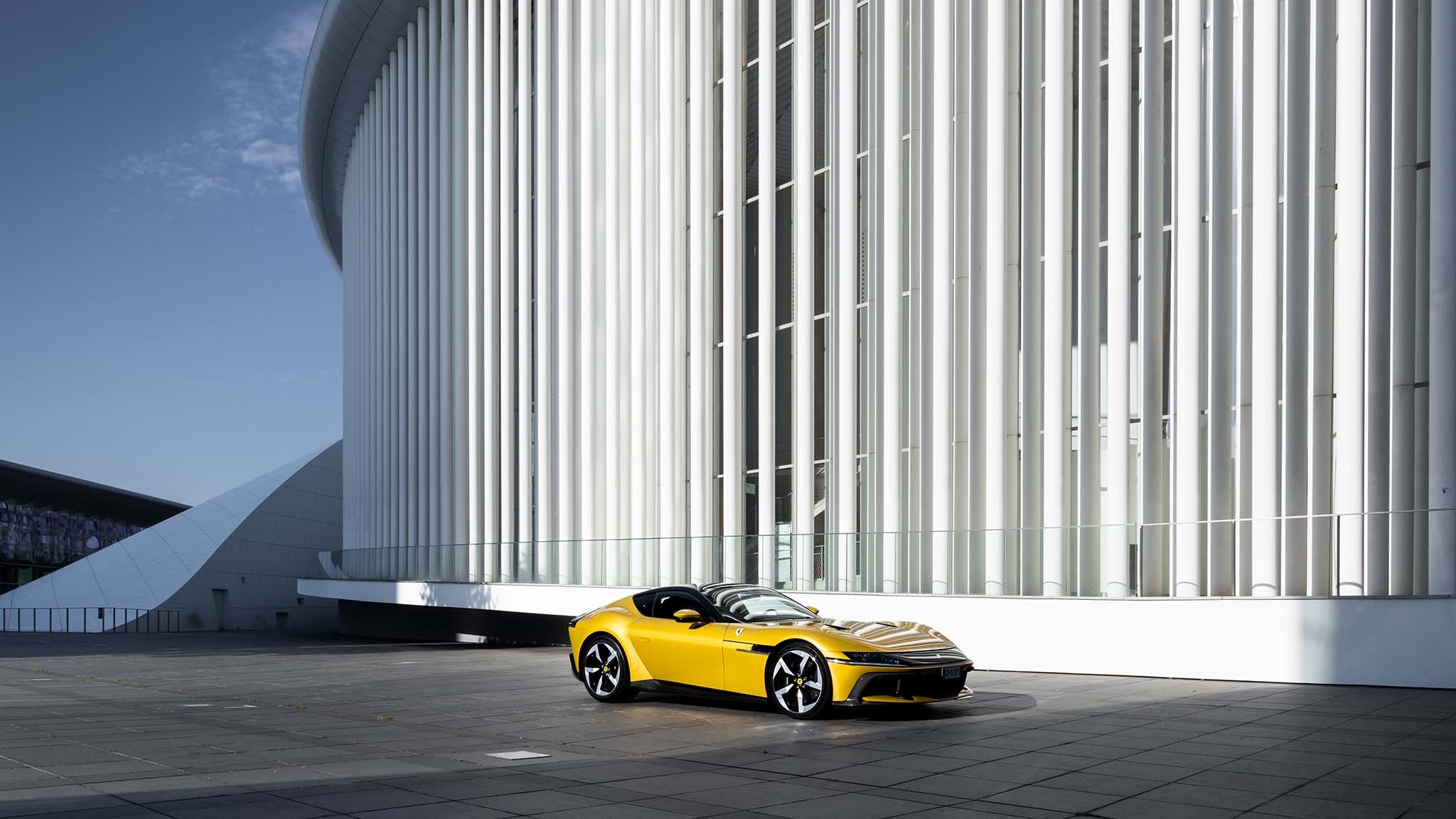 027 2025 ferrari 12 cilindri