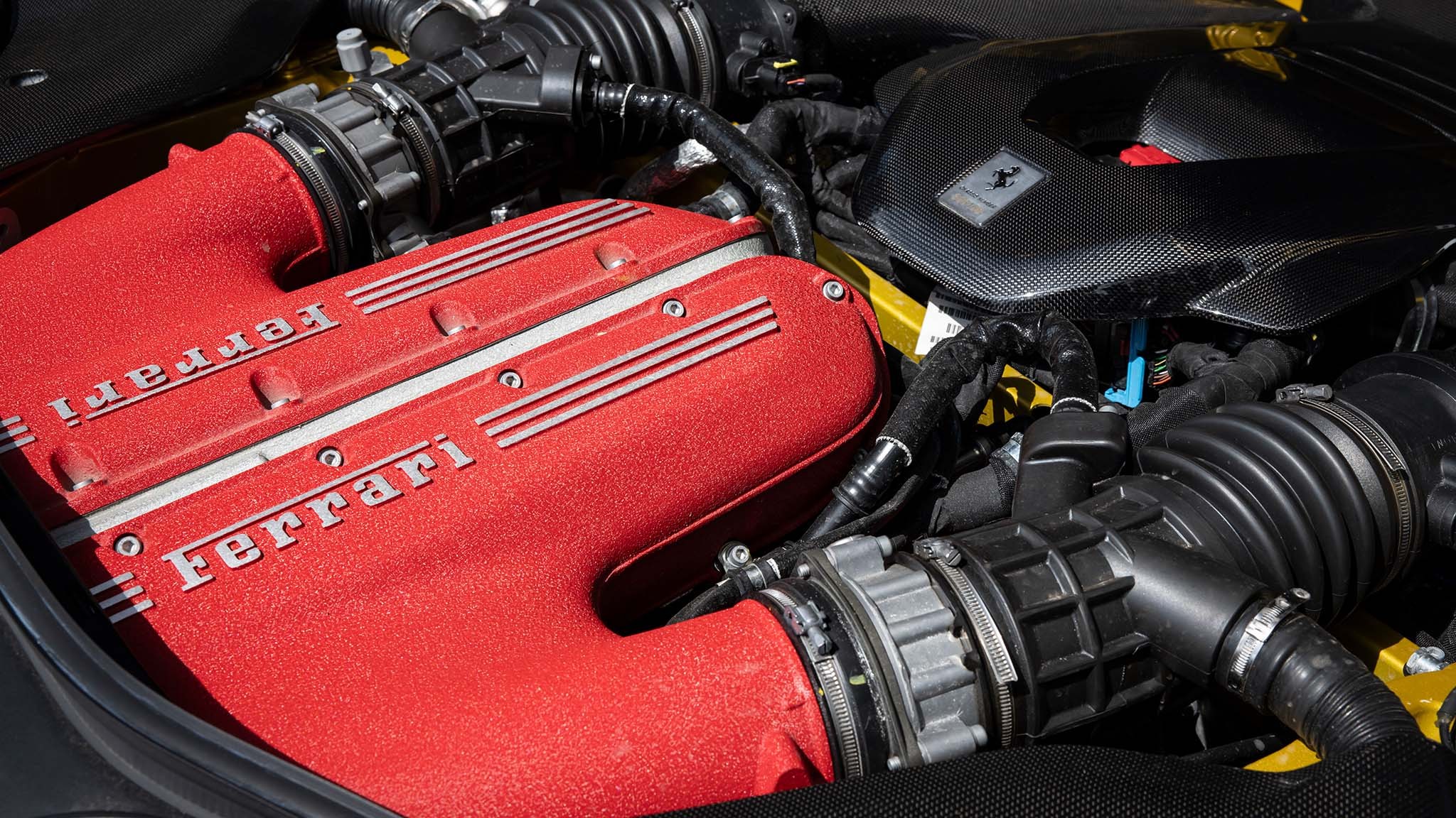 035 2025 ferrari 12 cilindri