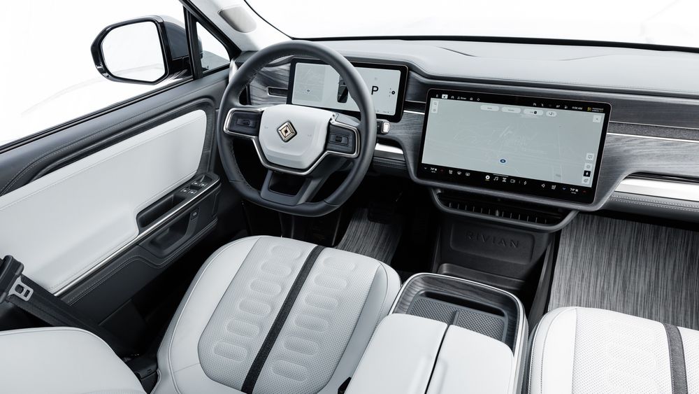 003 2025 Rivian R1S Dual Max Interior Dash