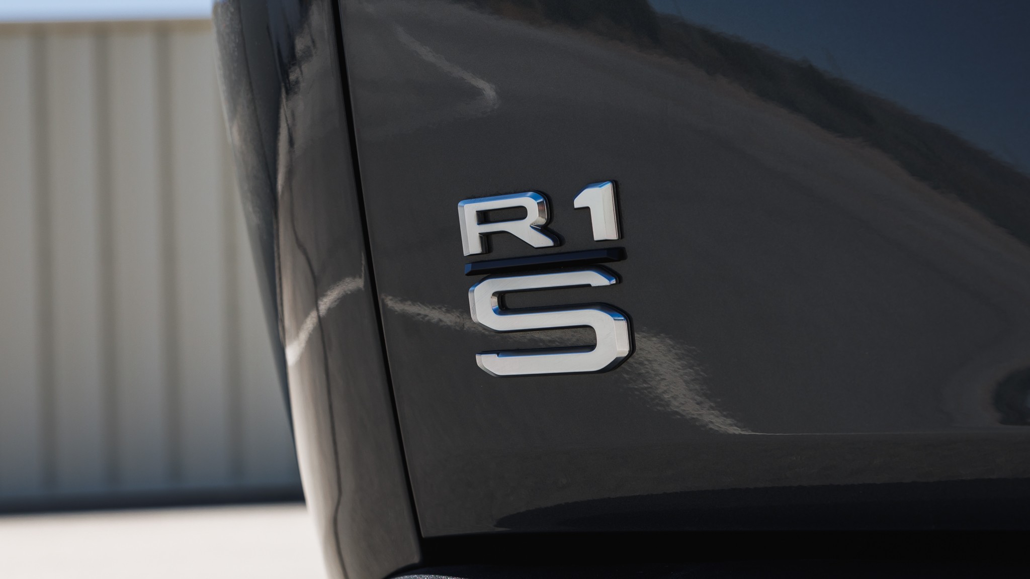 014 2025 Rivian R1S Dual Max