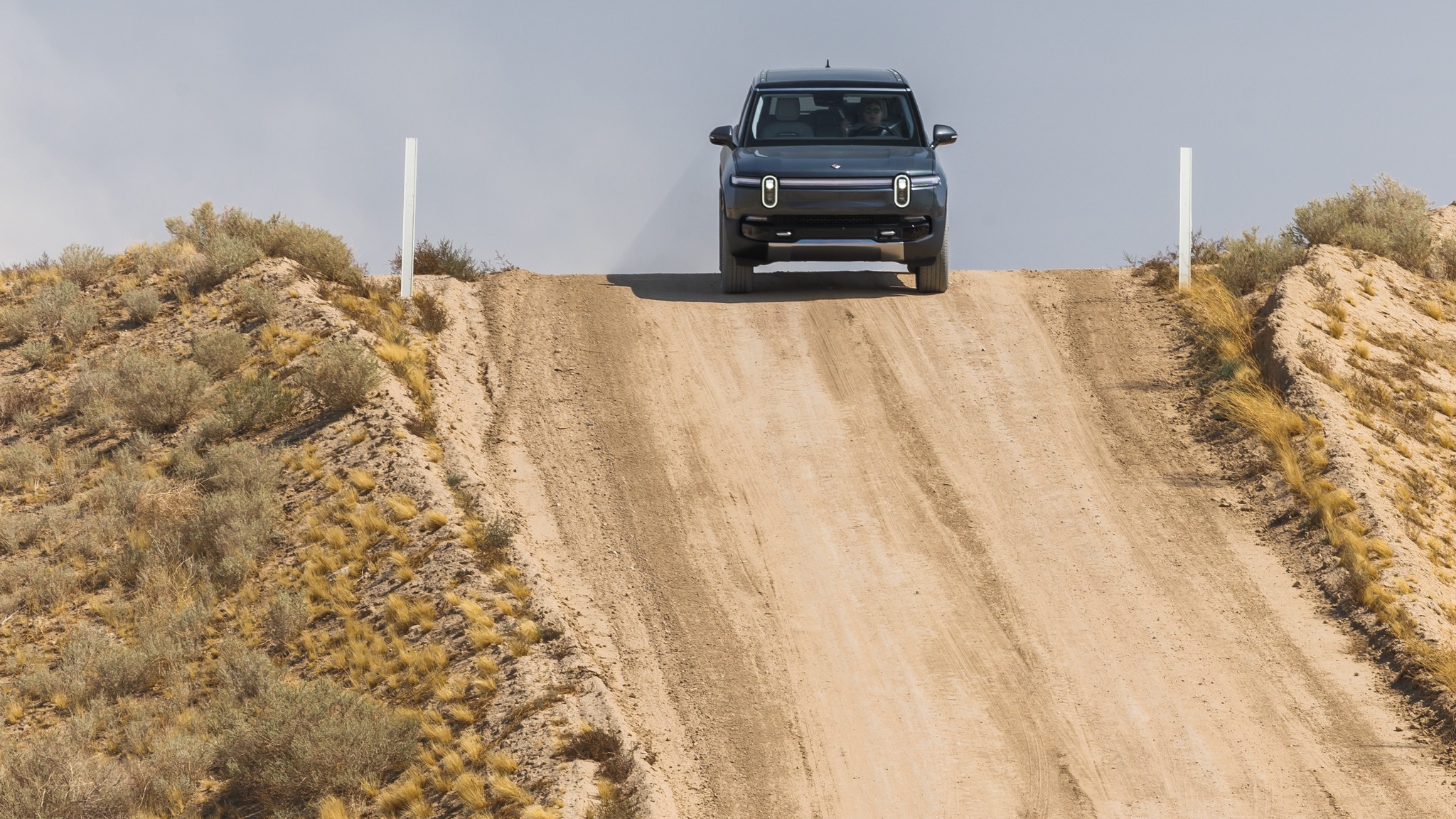 023 2025 Rivian R1S Dual Max